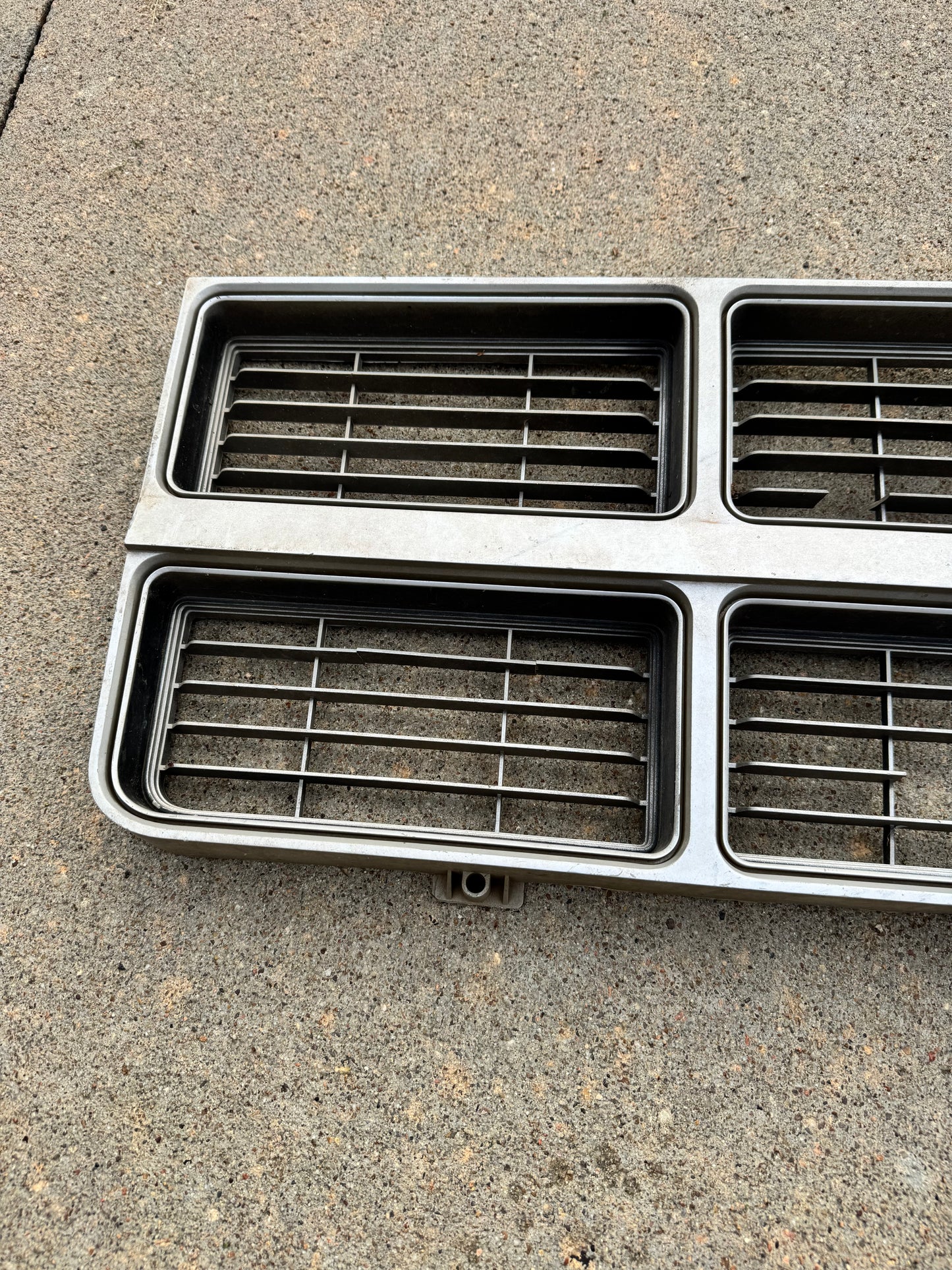 1977-80 GMC grille