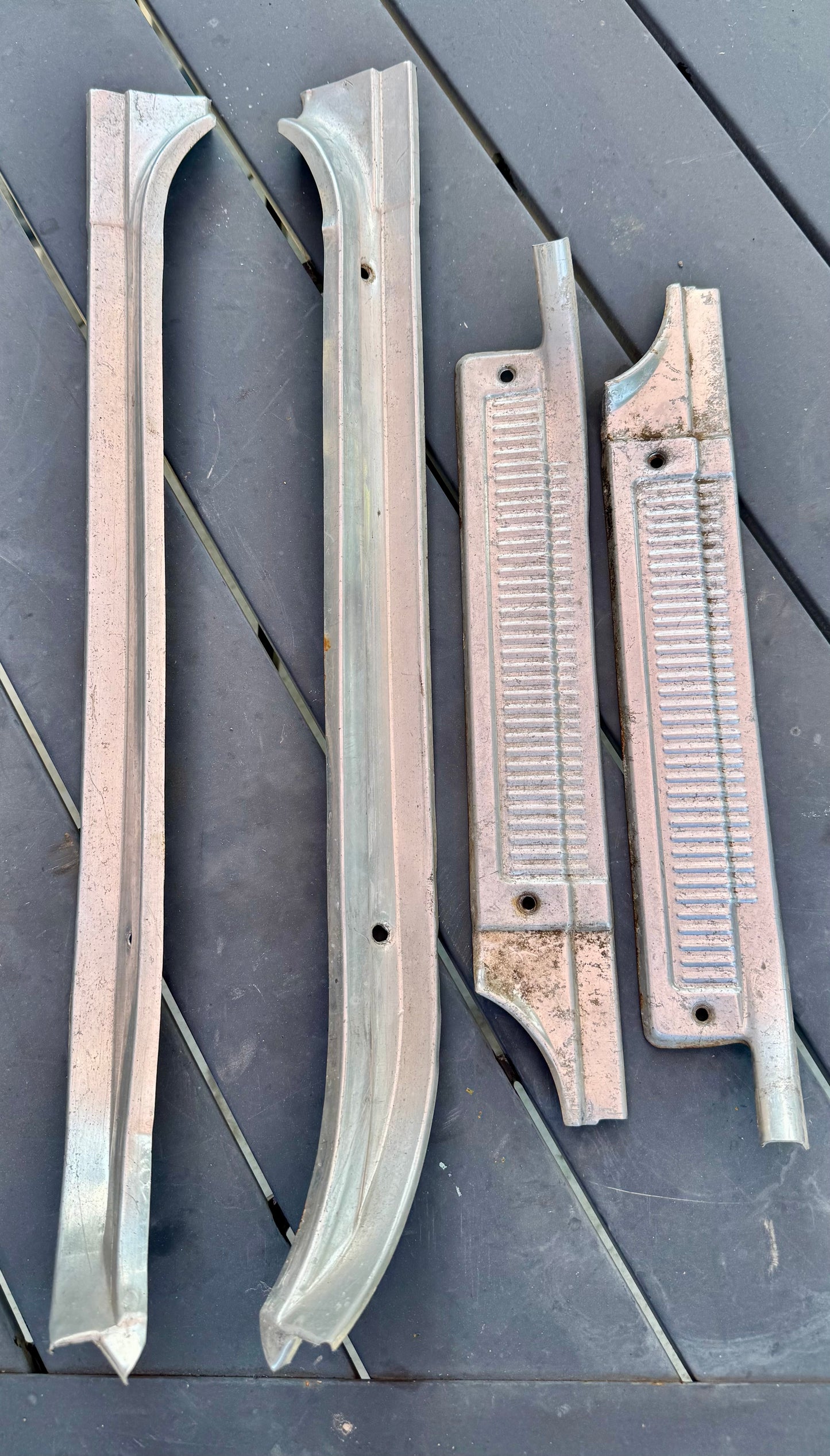1973-77 Door sill plates