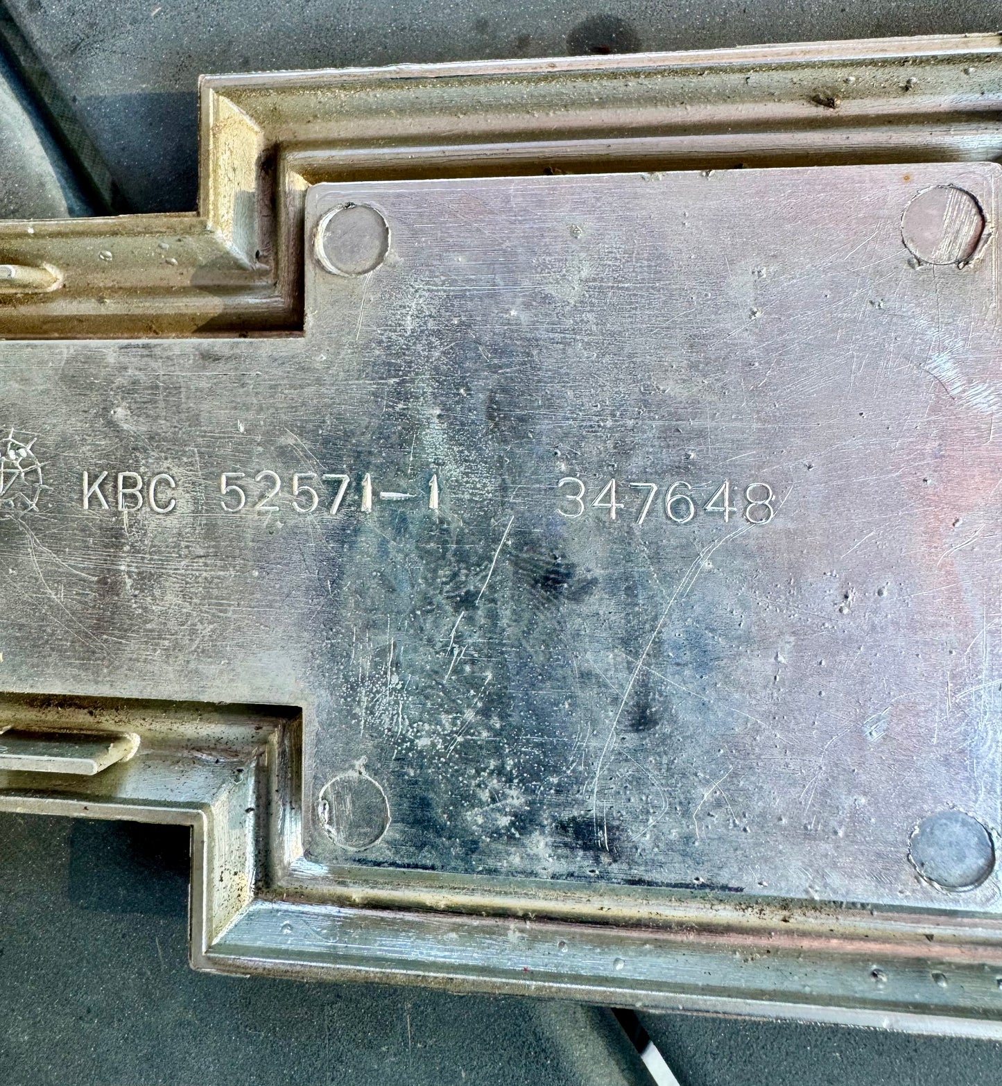 1975-80 grille emblem