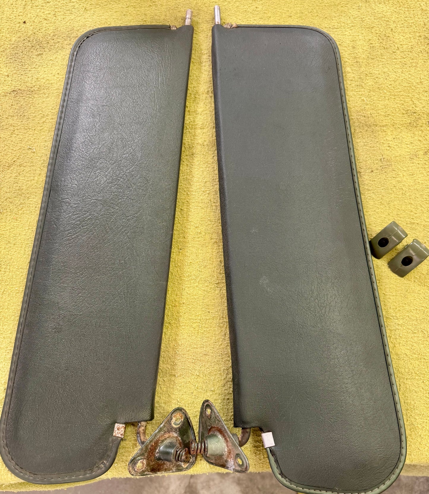 1967-1972 sunvisors