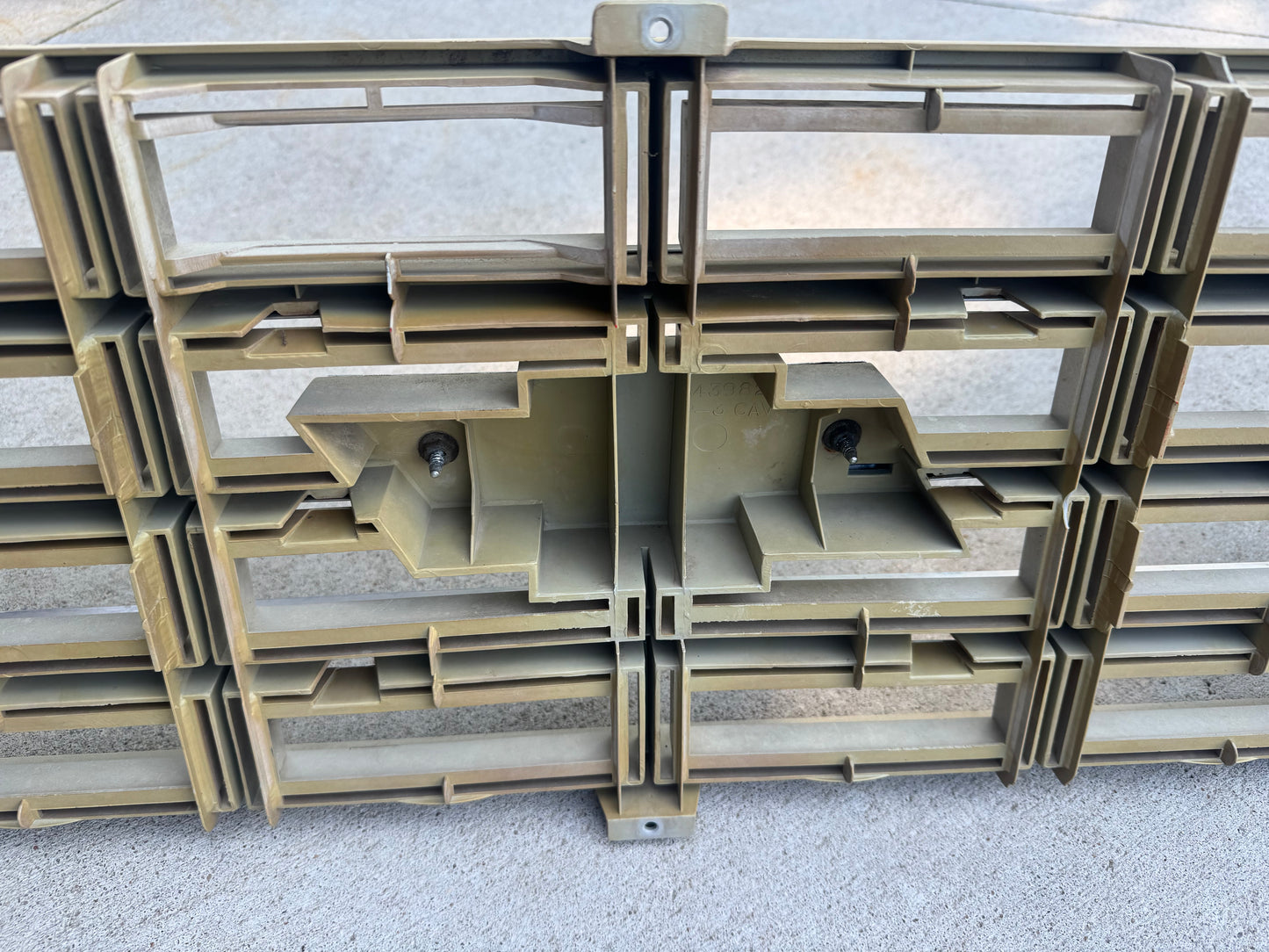 1975/76 Chevrolet grille