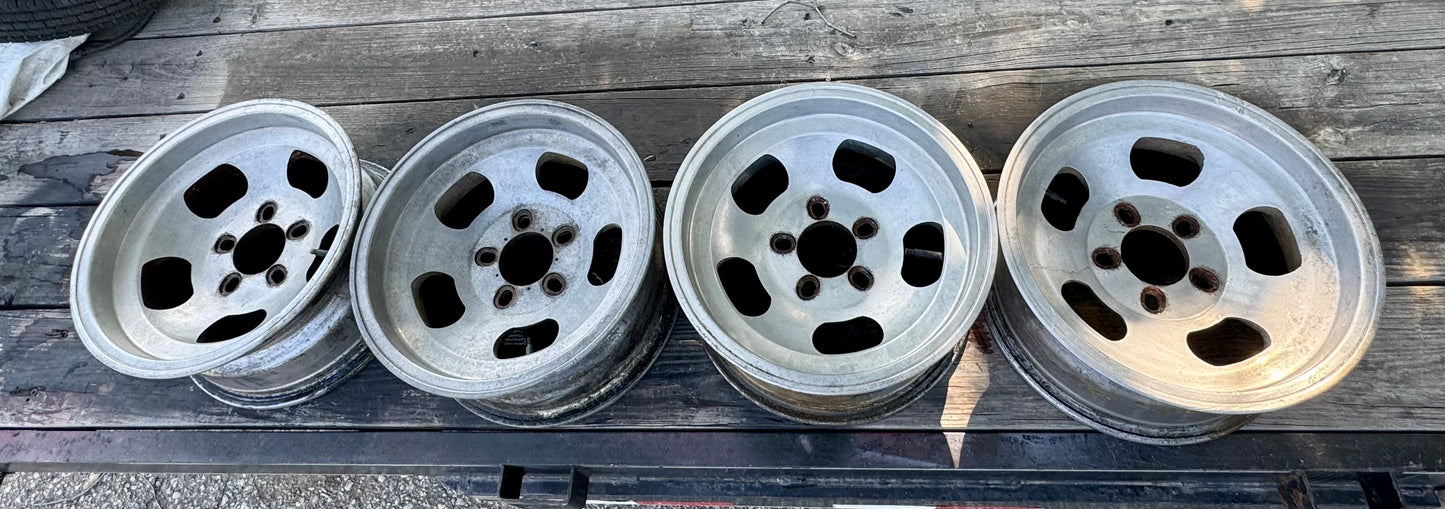 Vintage 15x7.5 E/T aluminum wheels