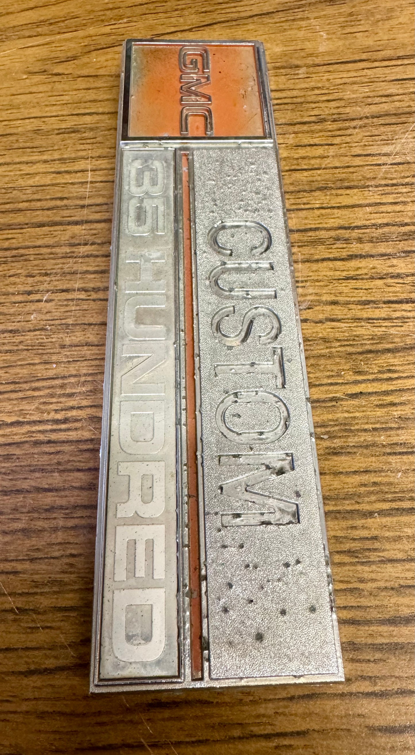 1973-74 GMC fender emblem
