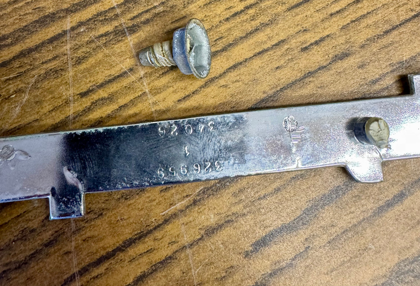1973-1974 Cheyenne Super dash emblem