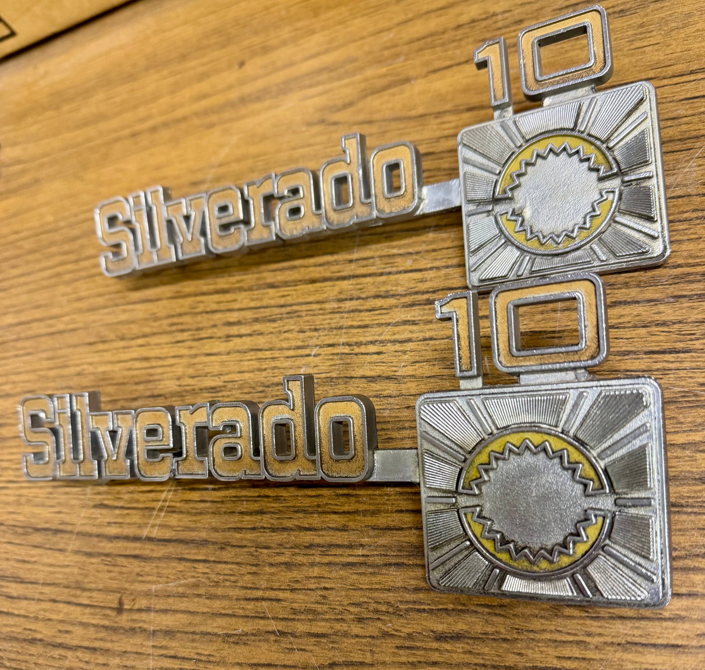 1975-1980 Silverado fender emblems