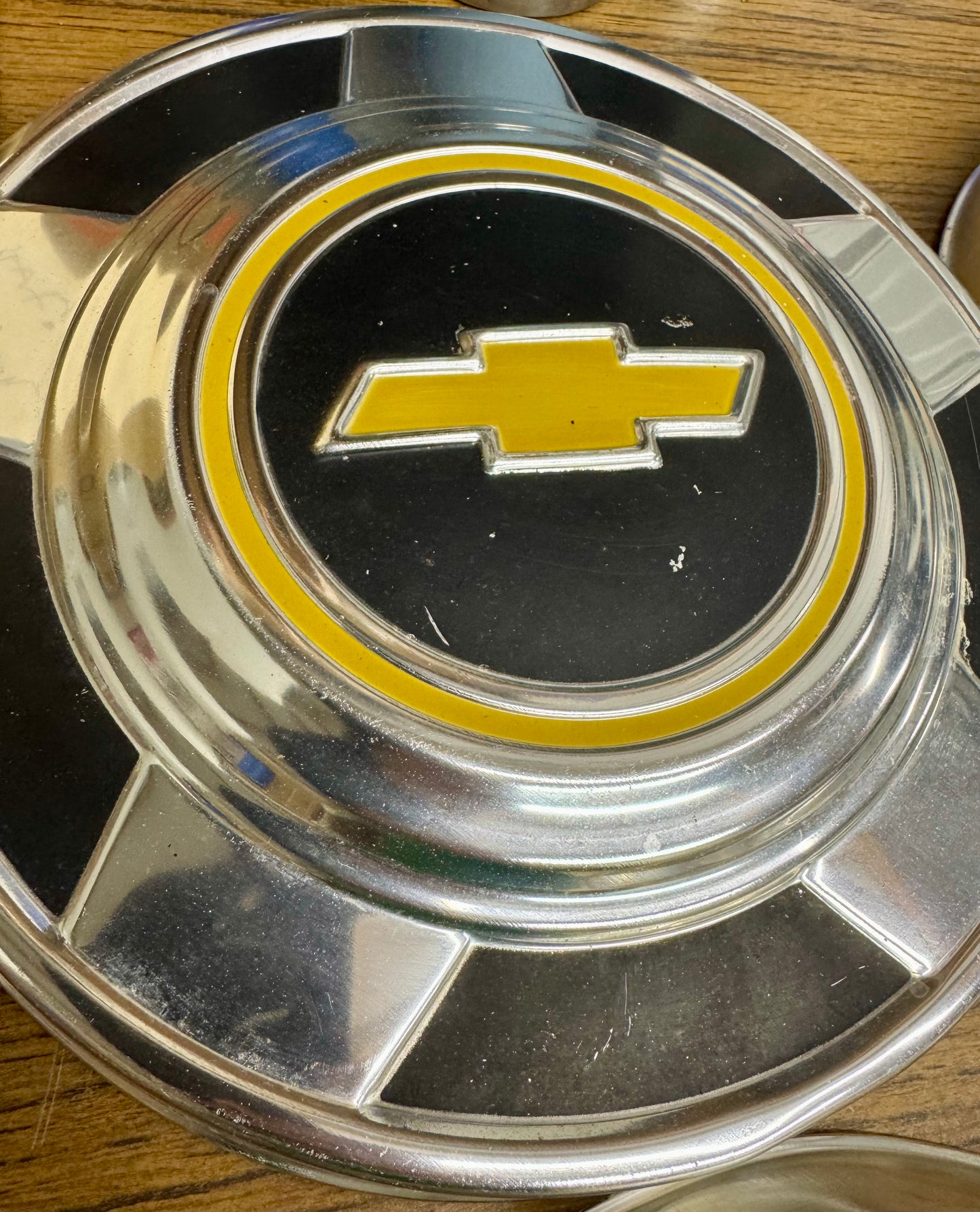 1976-1988 1/2 ton hubcaps
