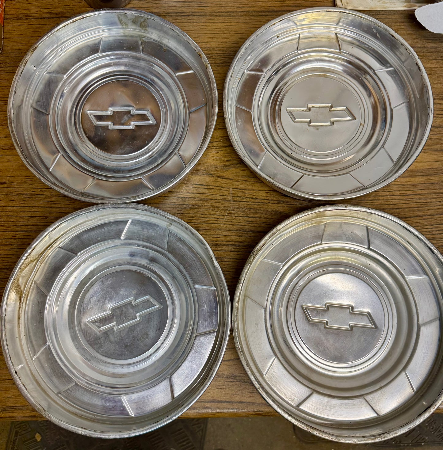 1976-1988 1/2 ton hubcaps