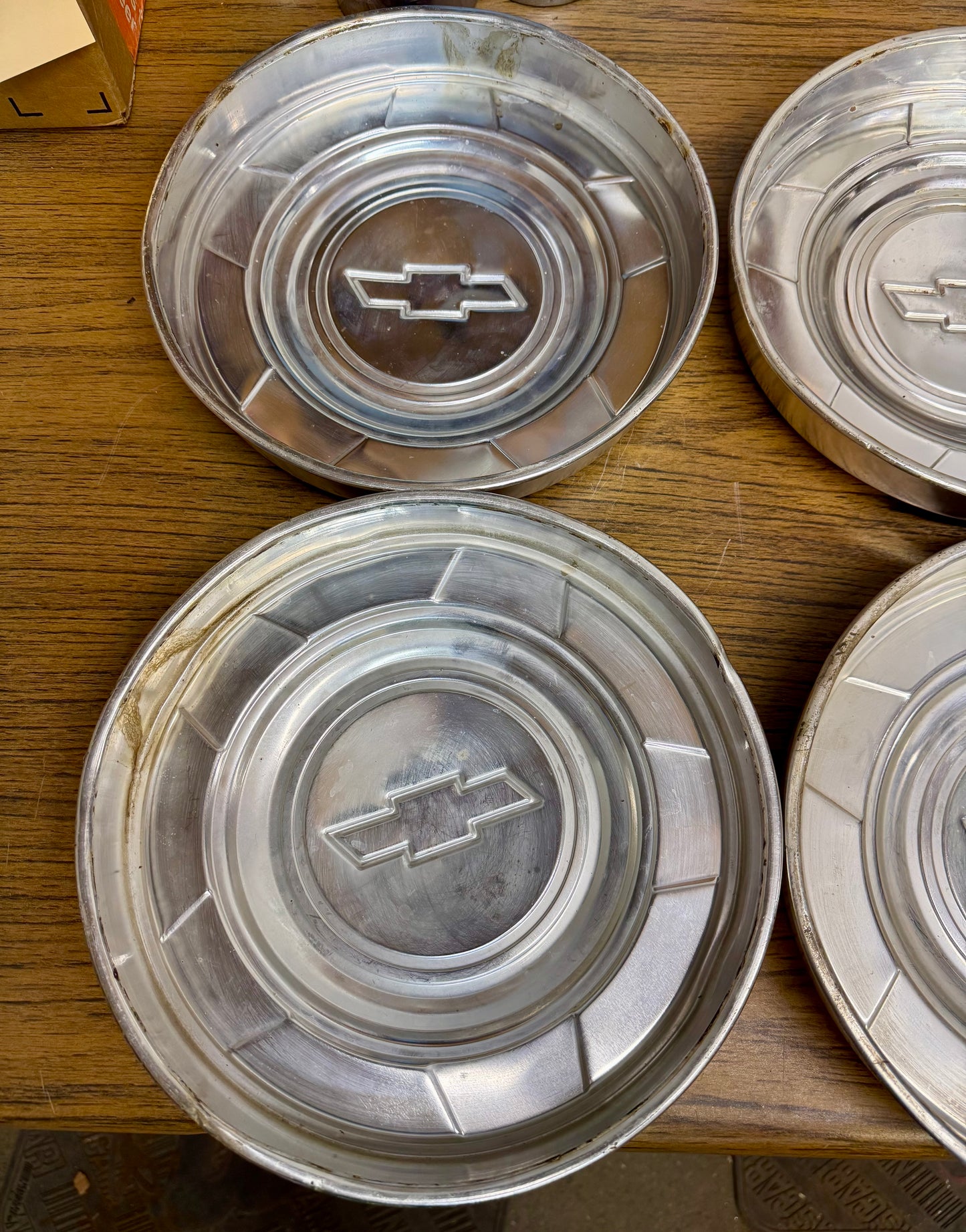 1976-1988 1/2 ton hubcaps