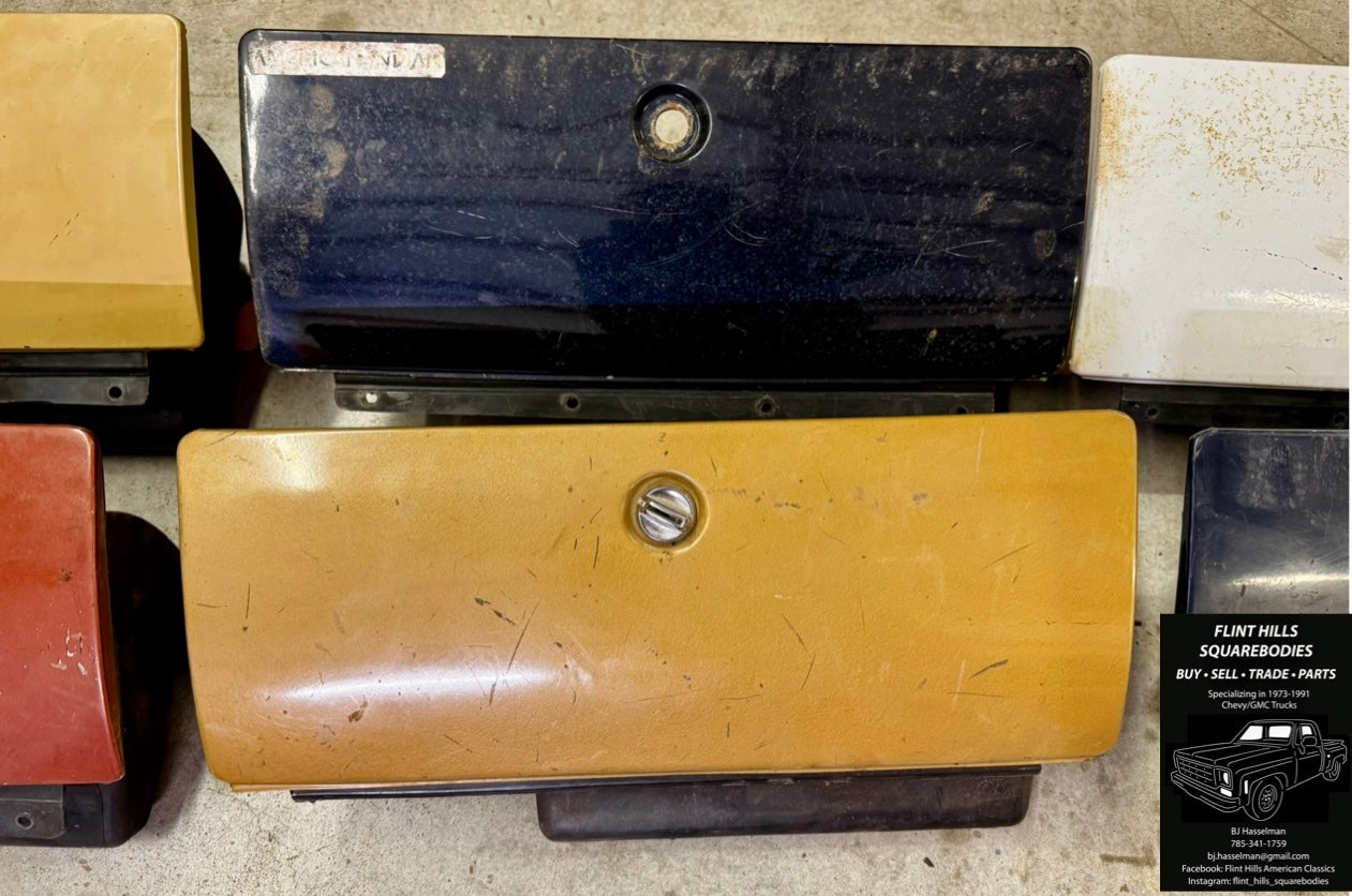 Assortment of glove boxes
