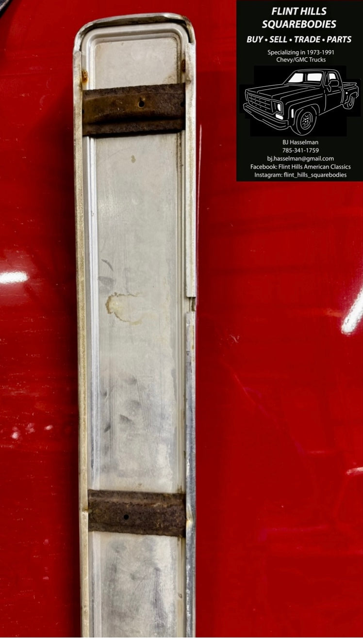 1975-80 Cheyenne tailgate trim