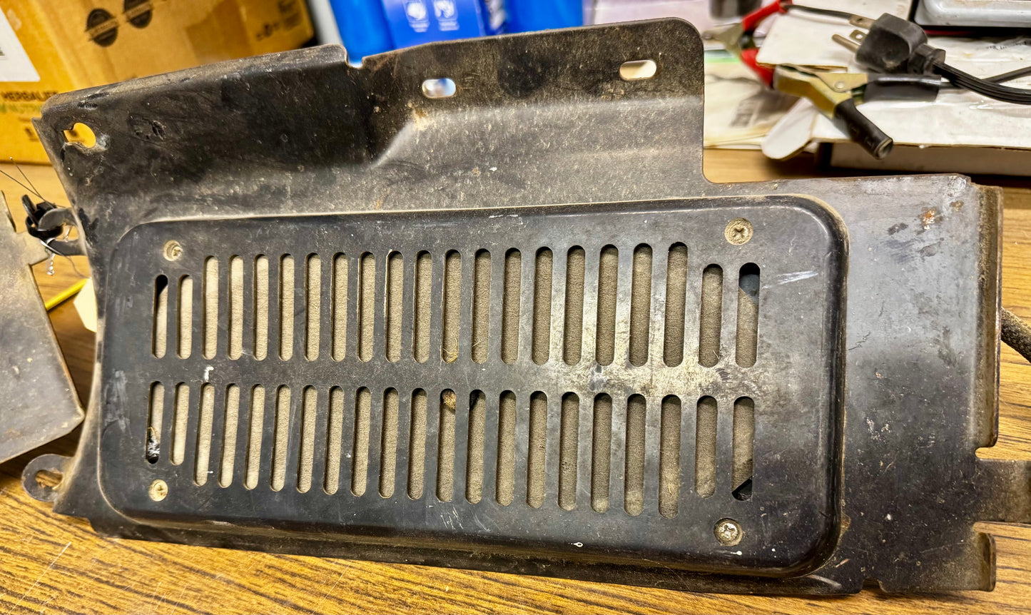 1978-1991 Rear corner speakers