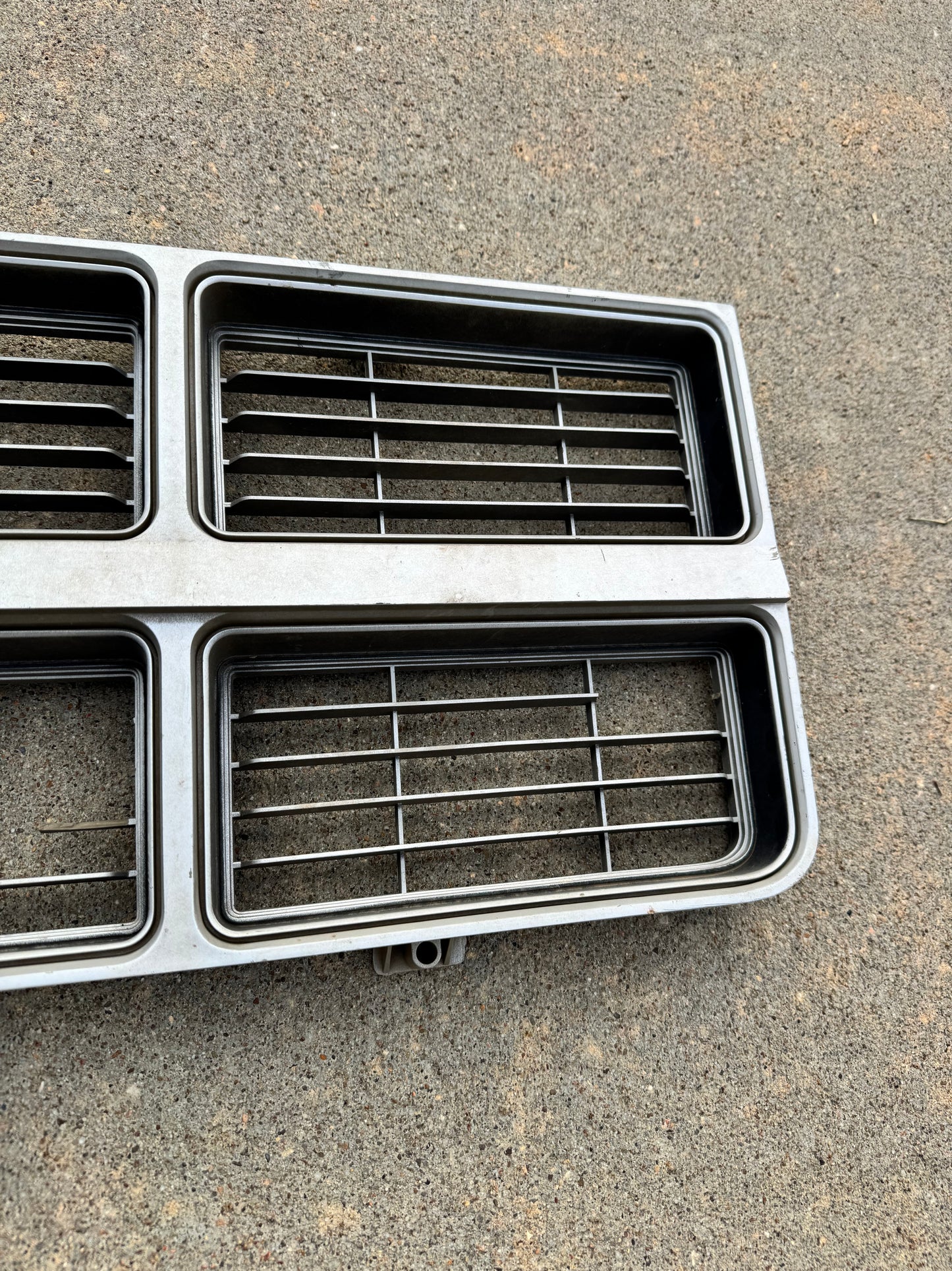 1977-80 GMC grille