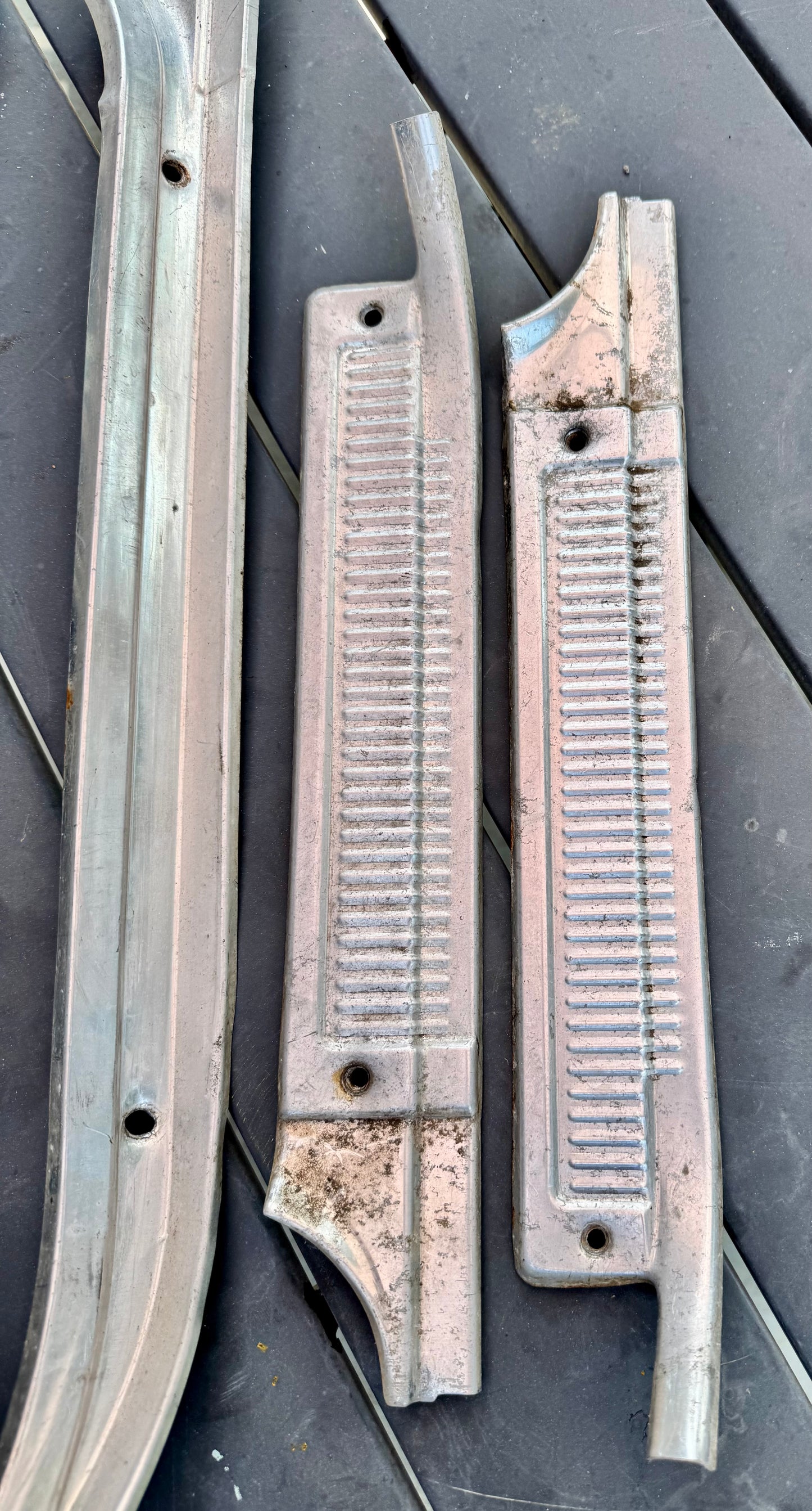 1973-77 Door sill plates
