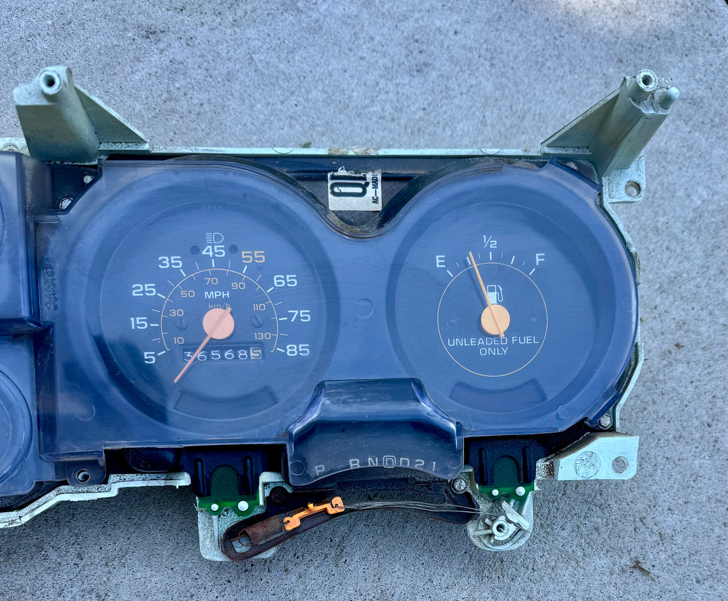 1981-1987 Instrument cluster