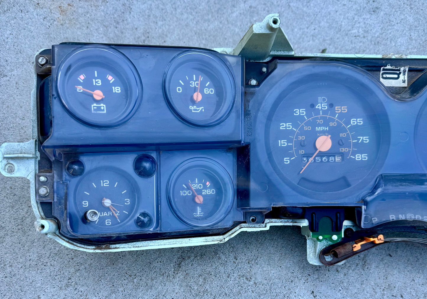 1981-1987 Instrument cluster