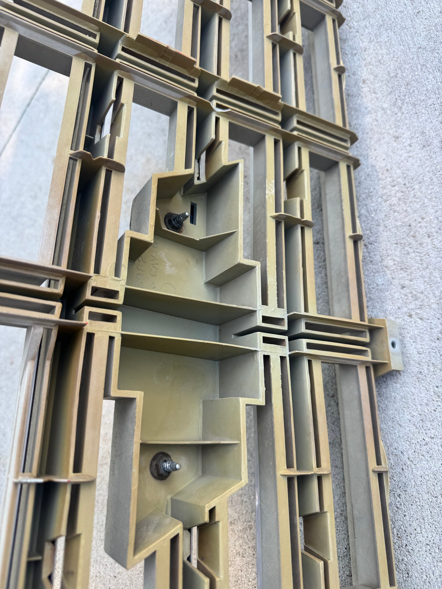 1975/76 Chevrolet grille