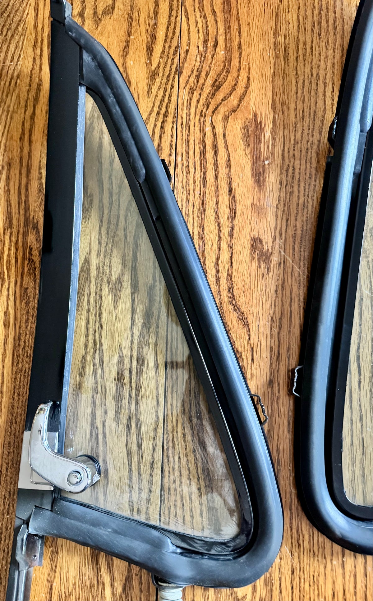 1981-1991 wing windows