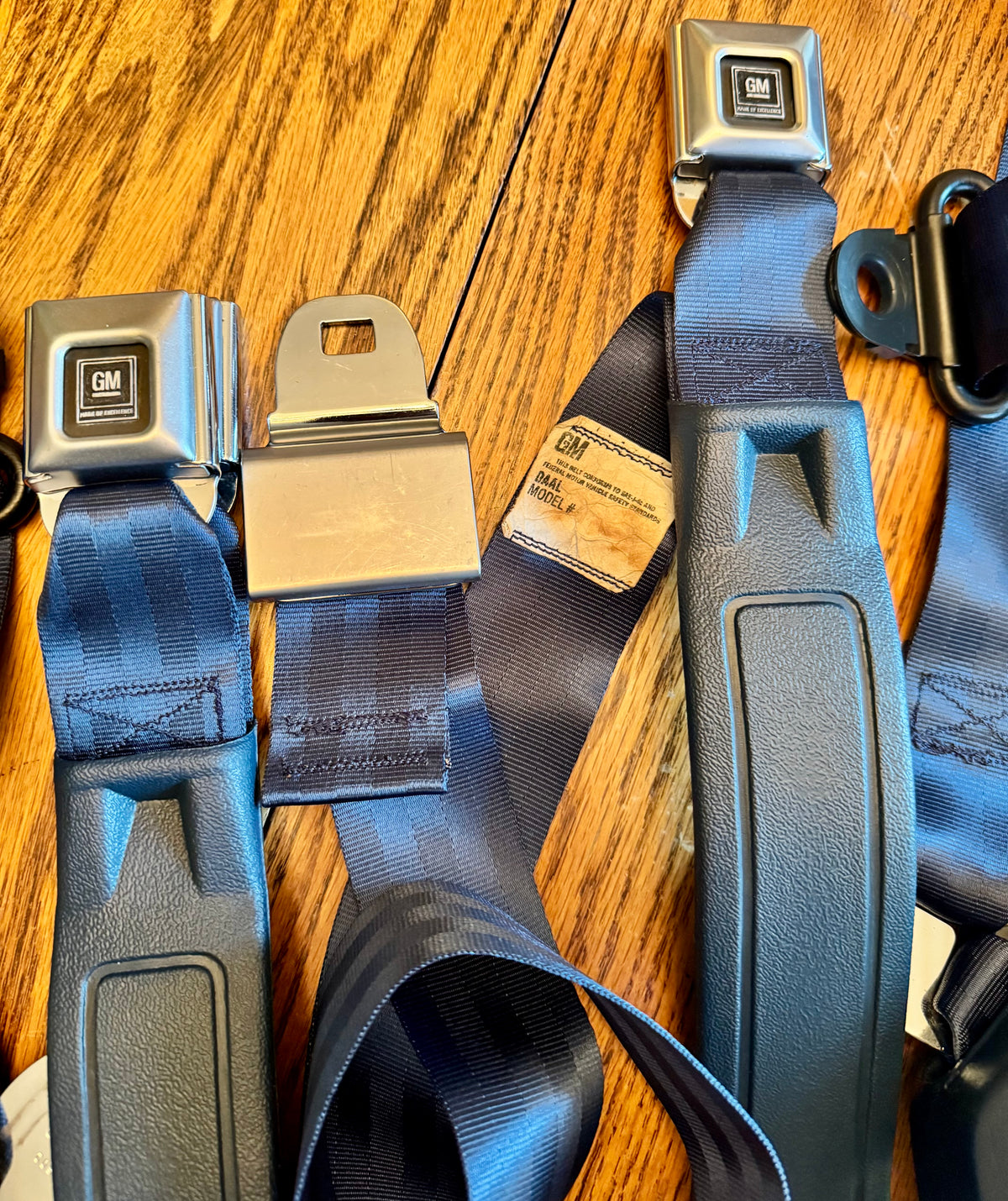 1981-1987 Blue seat belts