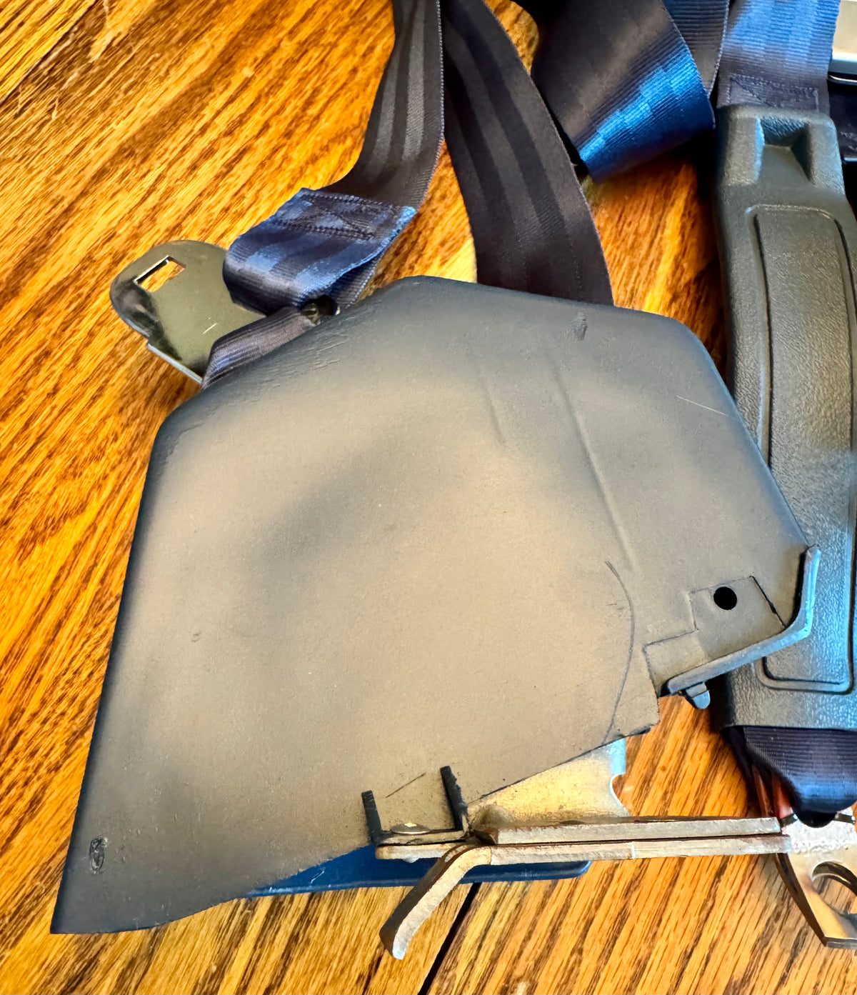 1981-1987 Blue seat belts