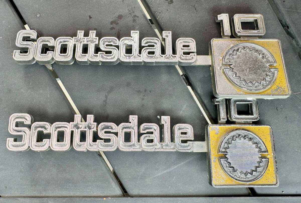 1975-80 Scottsdale 10 Fender Emblem