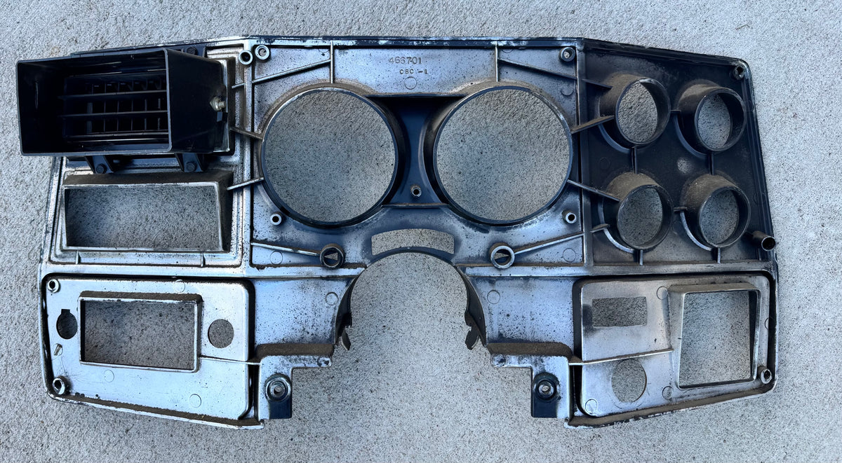 1978-1980 Instrument panel bezel