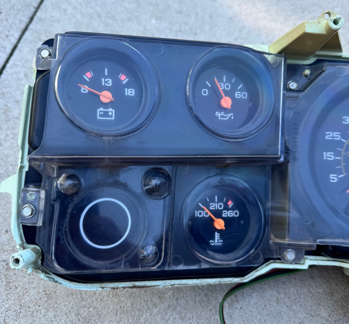 1981-88 Instrument cluster