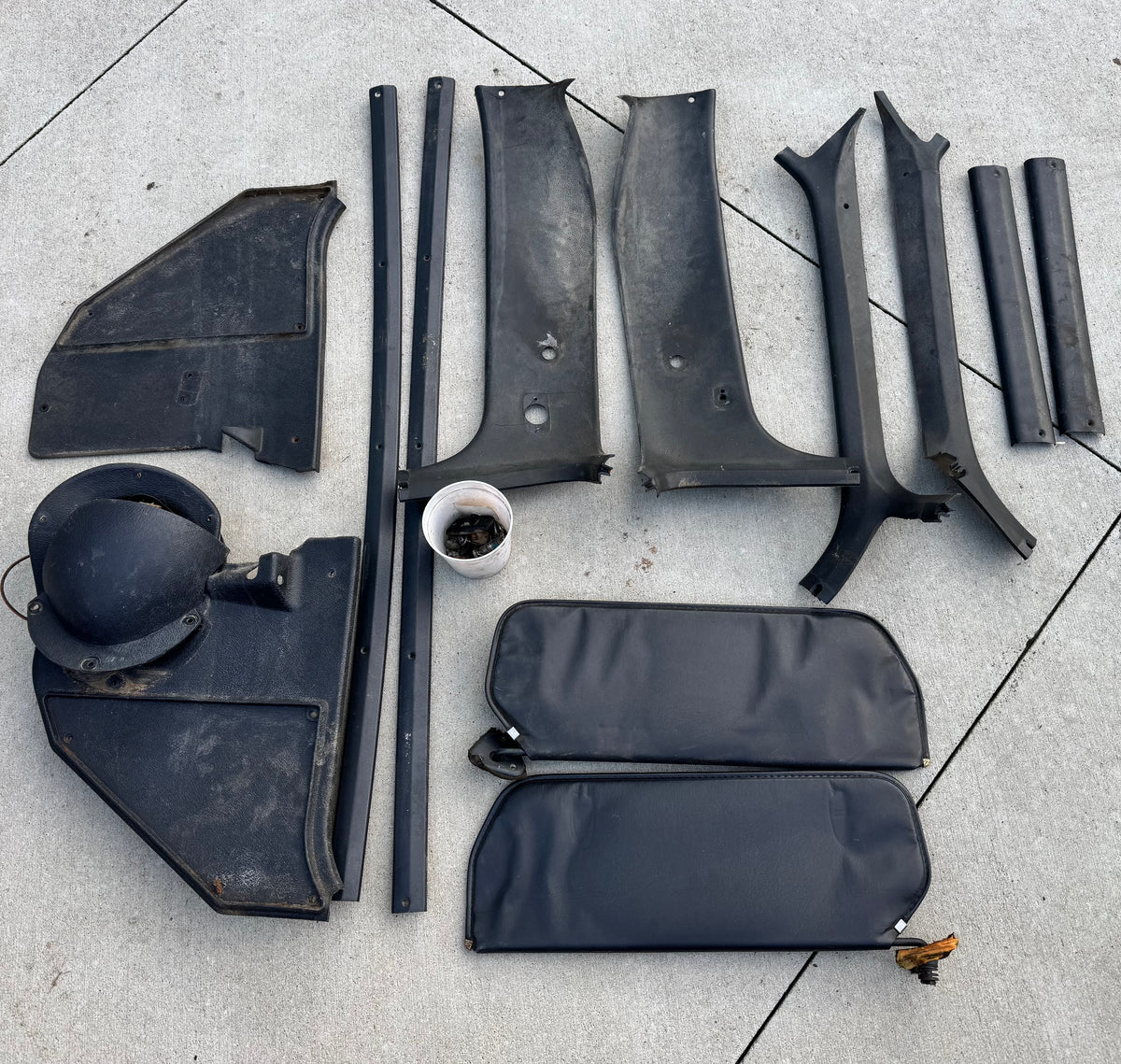 1981-87 Charcoal interior trim