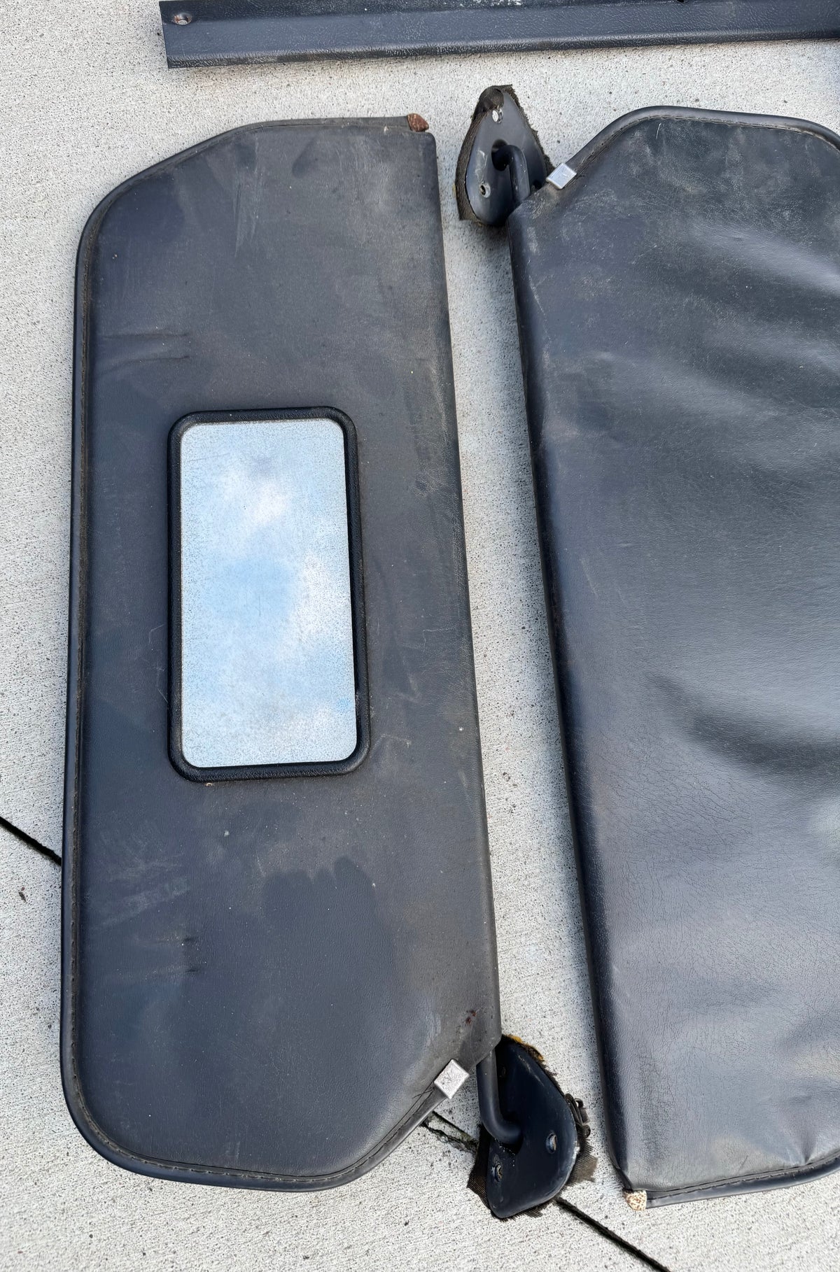 1981-87 Charcoal interior trim