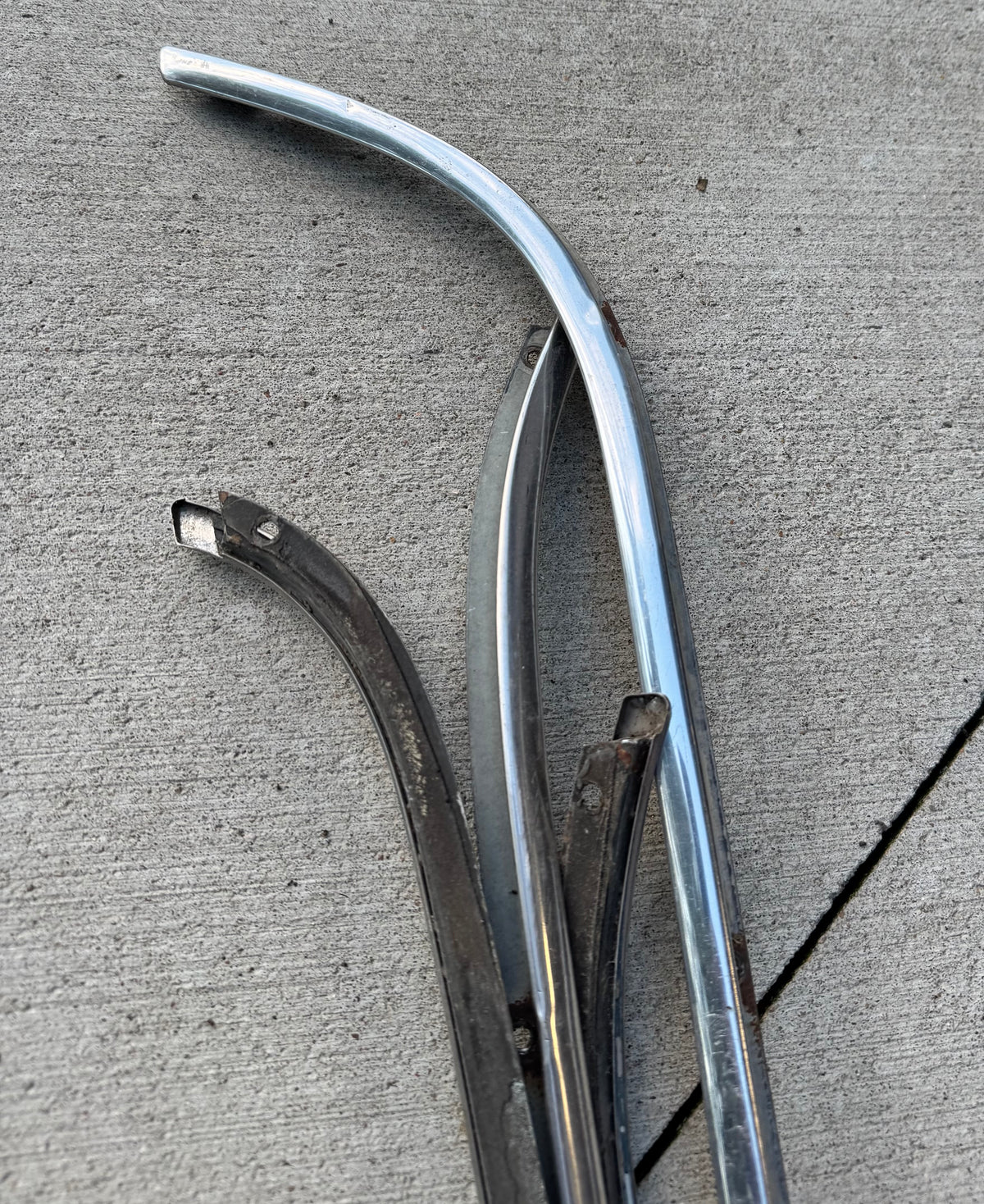 1973-91 Suburban drip rails