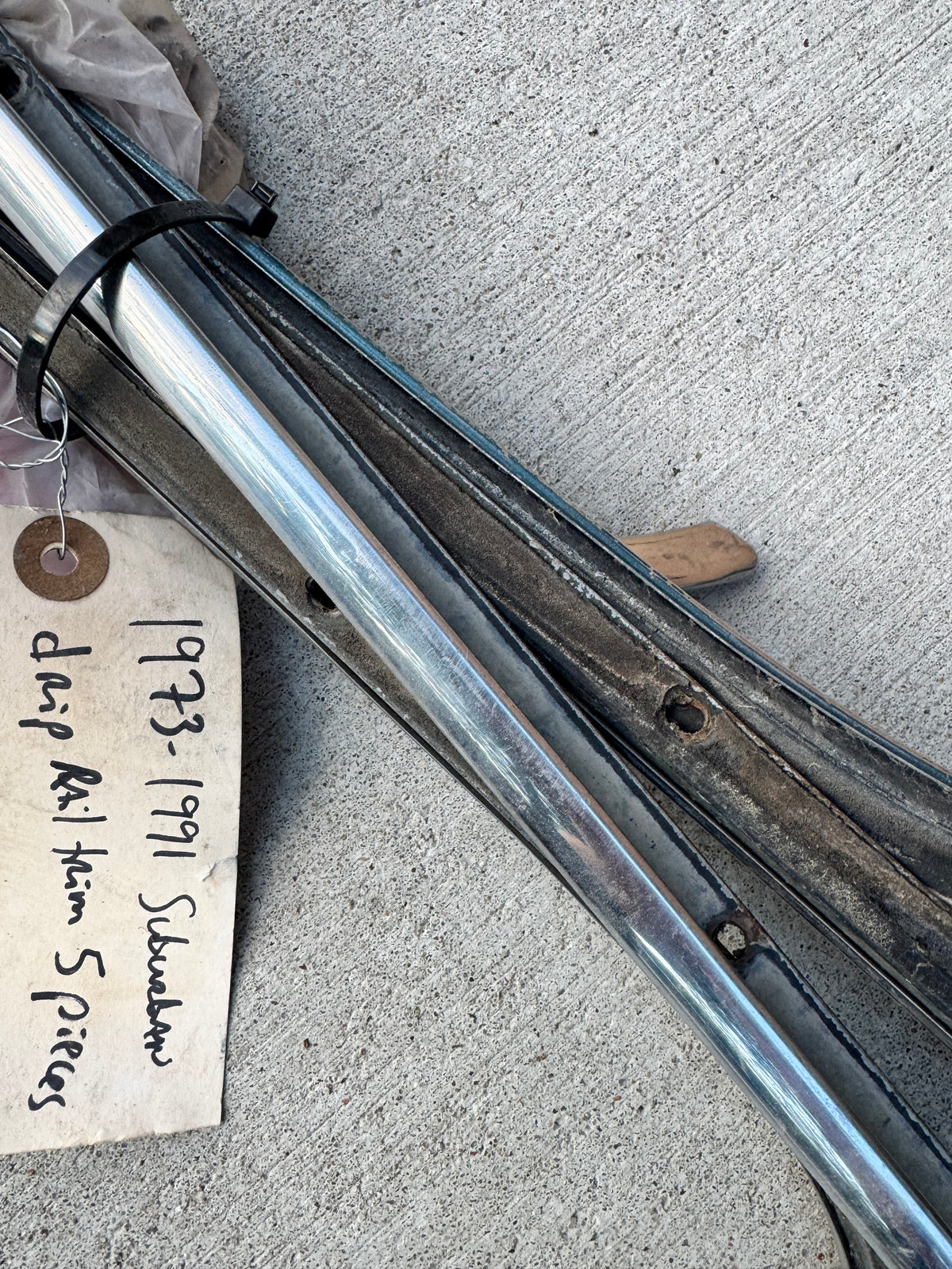 1973-91 Suburban drip rails