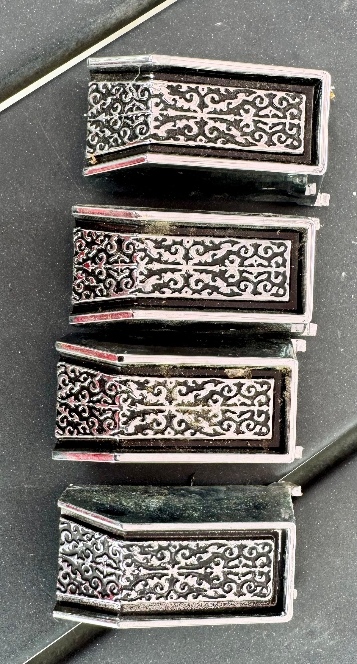 1977-80 Door panel trim clips