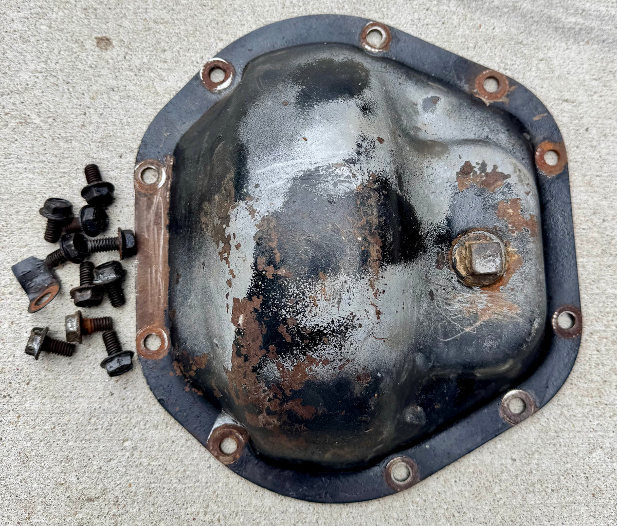 Dana 44 front differential cover
