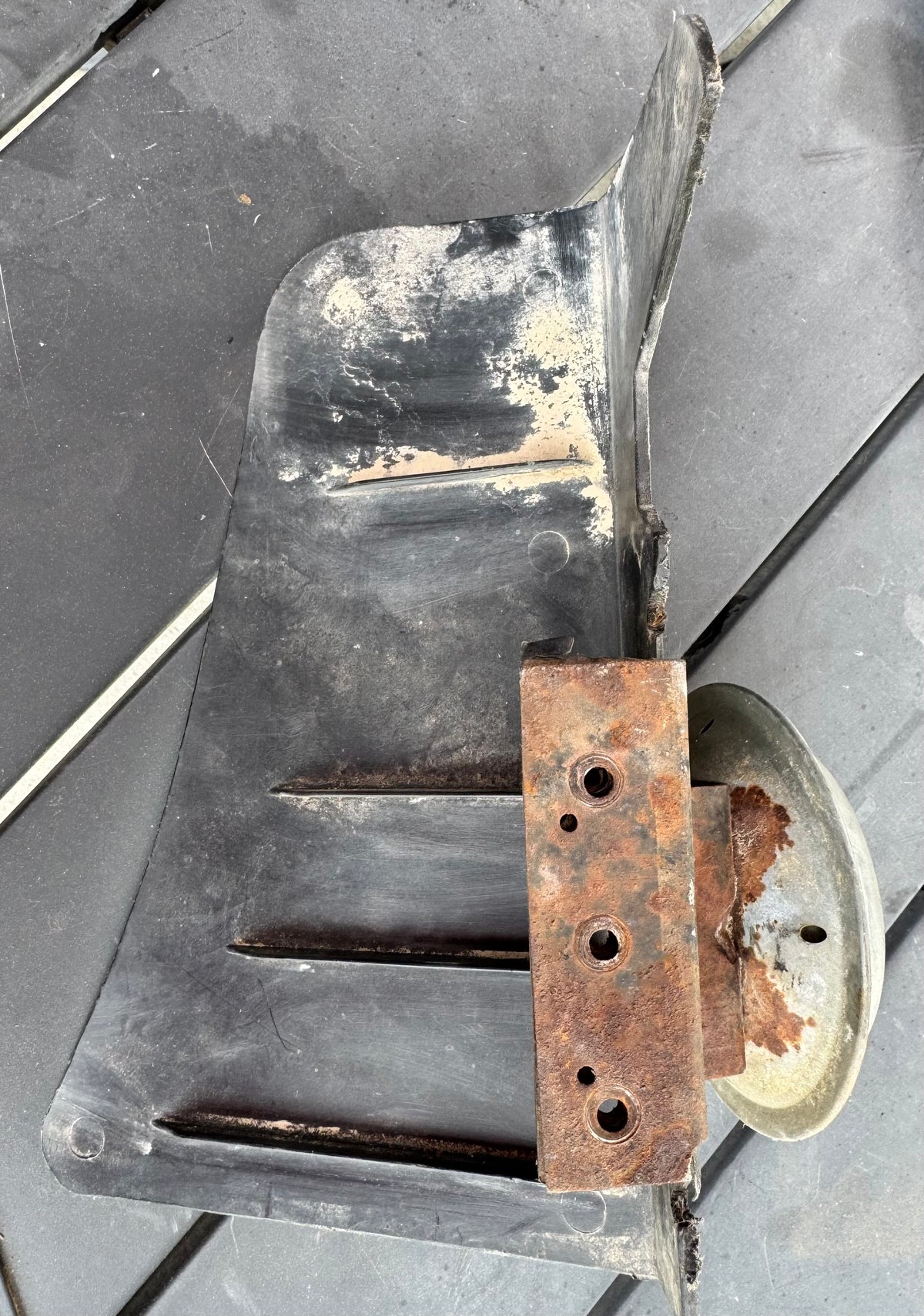 1973-1991 Vacuum valve