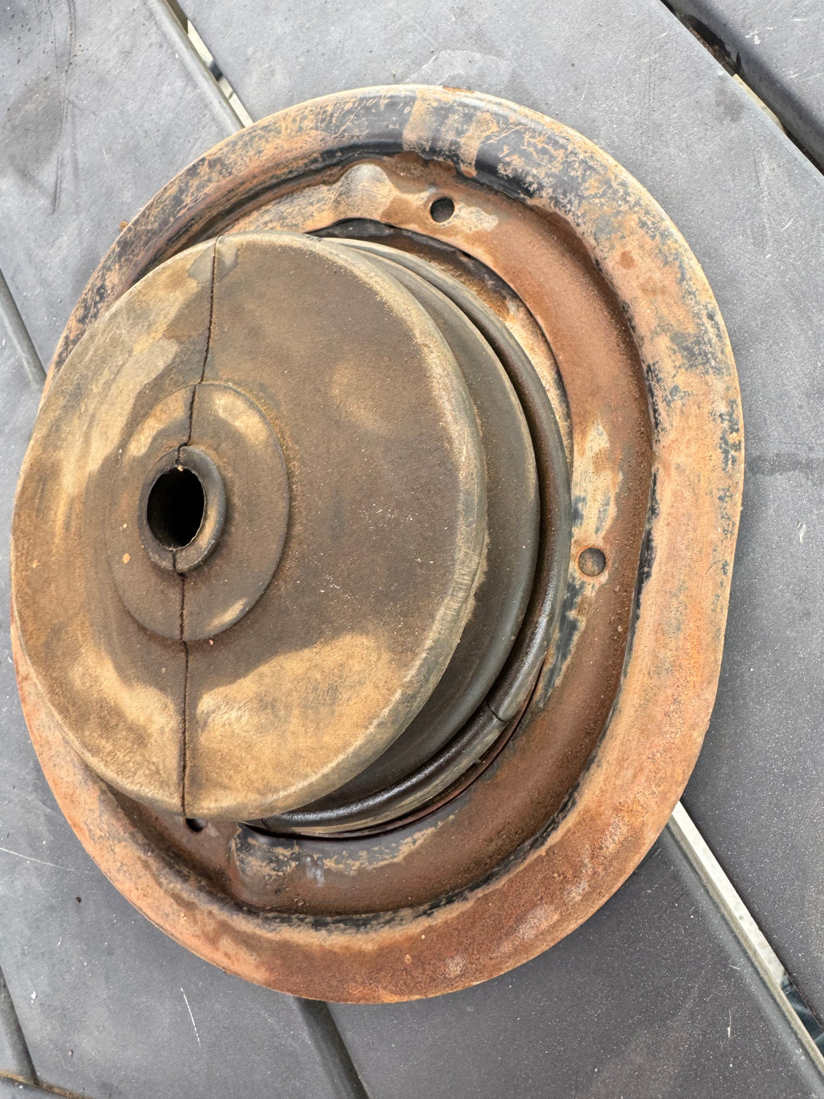 1973-1983 floor shift boot and retainer