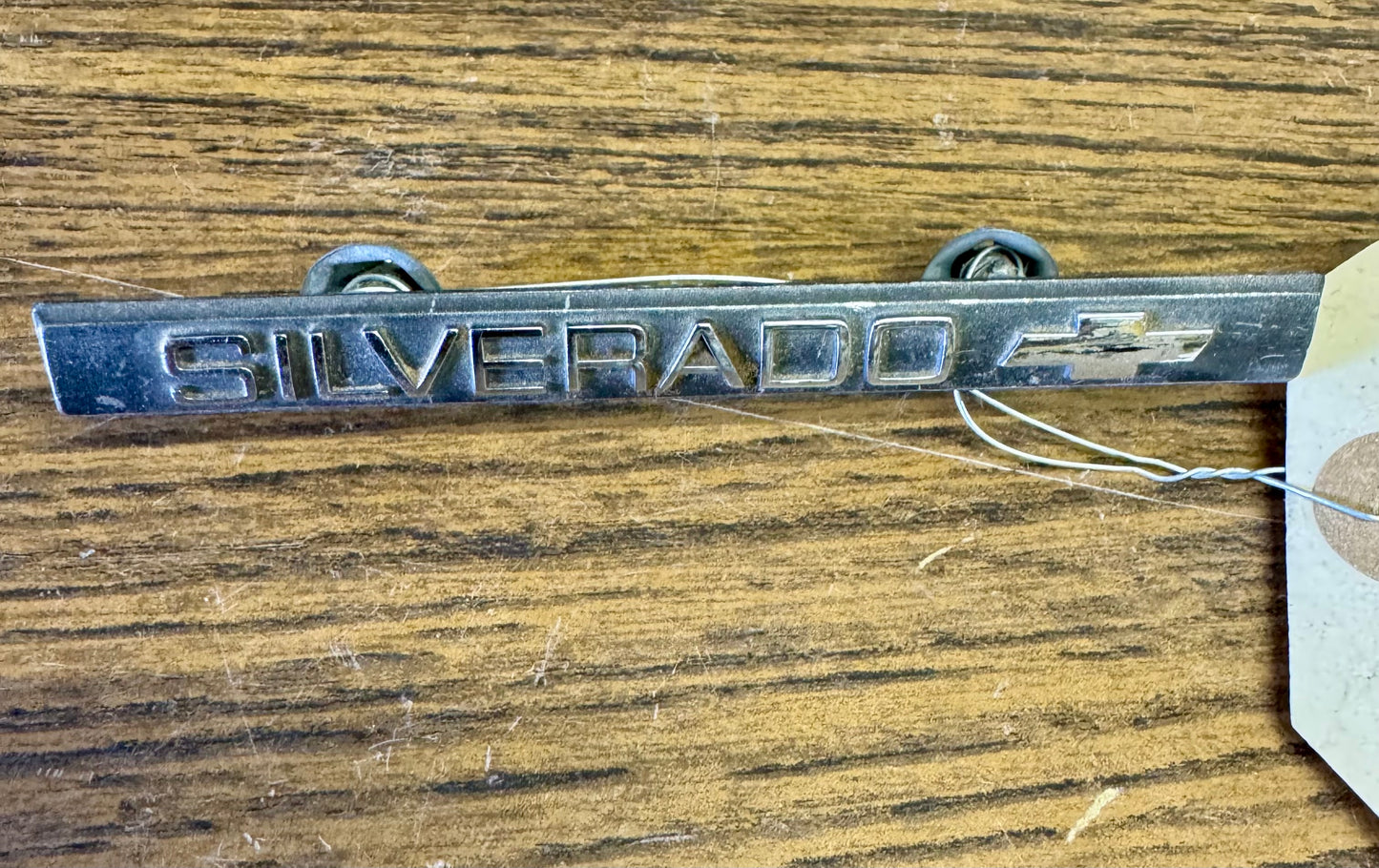 1989-91 Suburban/K5 dash emblem