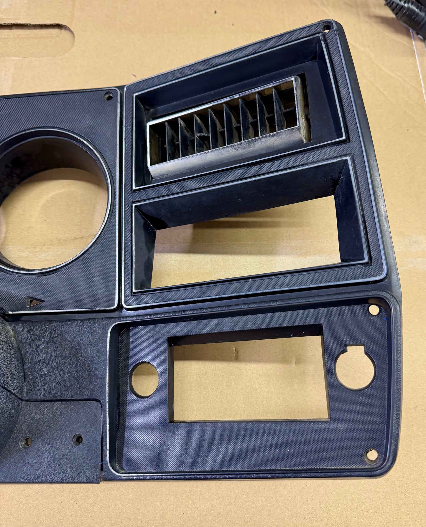 1978-1980 Instrument Bezel