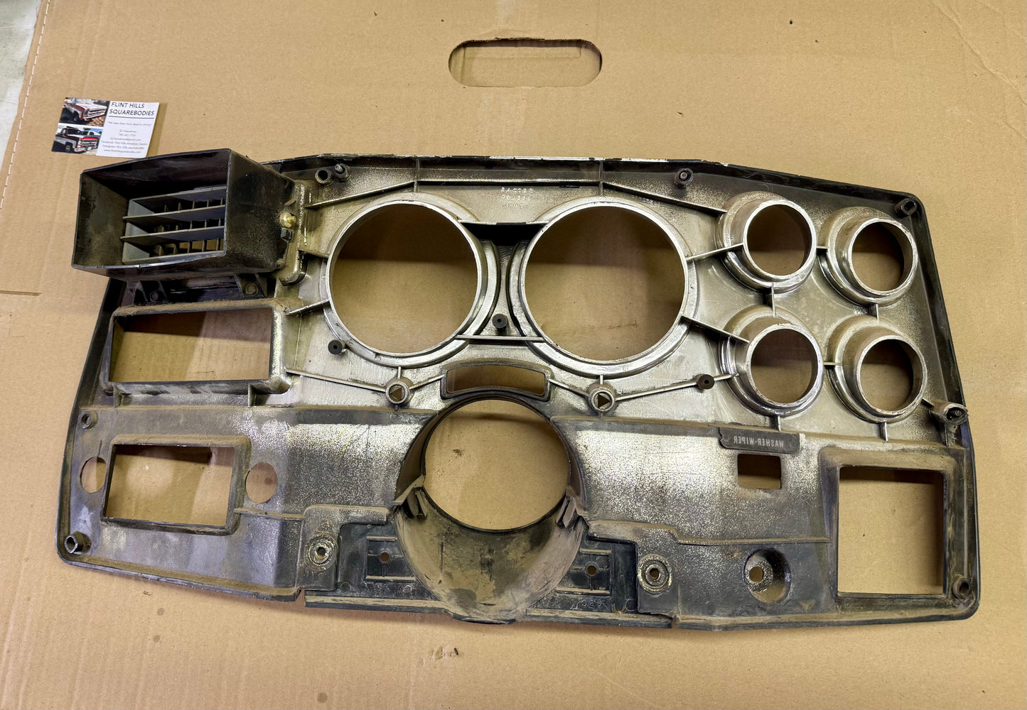 1973/74 instrument panel bezel