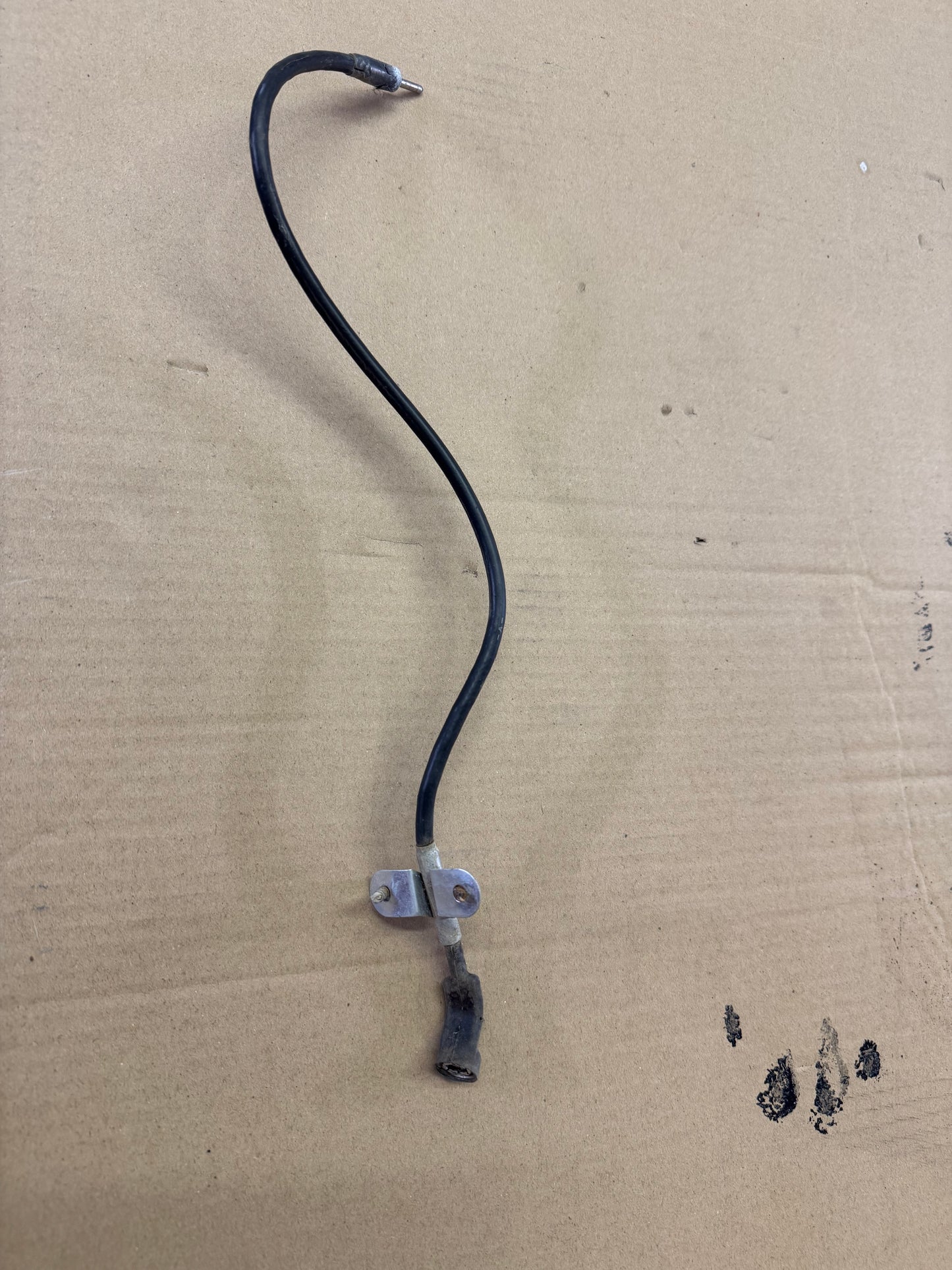 1973-1991 radio antenna lead