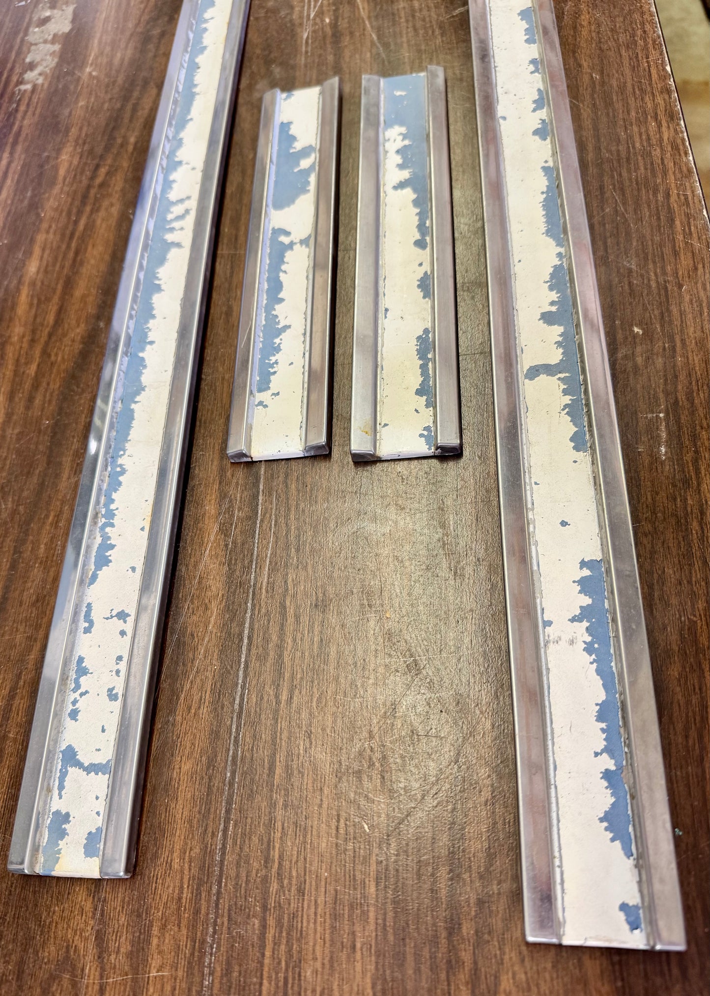 1983/84 Chevrolet grille and bezel trim