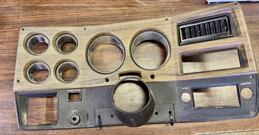 1973-1974 Woodgrain AC bezel