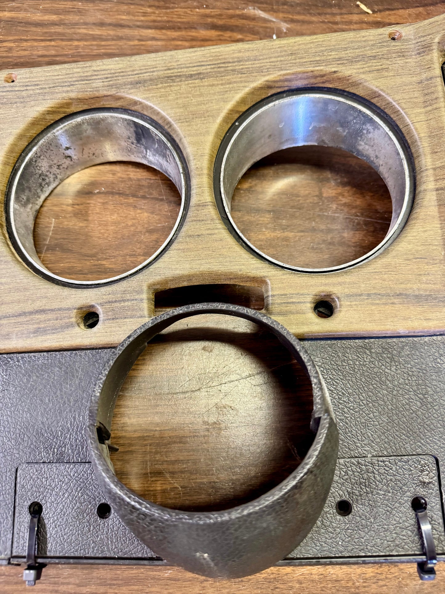 1973-1974 Woodgrain AC bezel