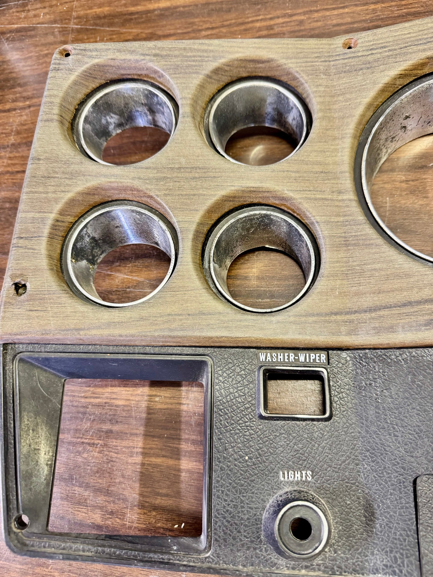 1973-1974 Woodgrain AC bezel