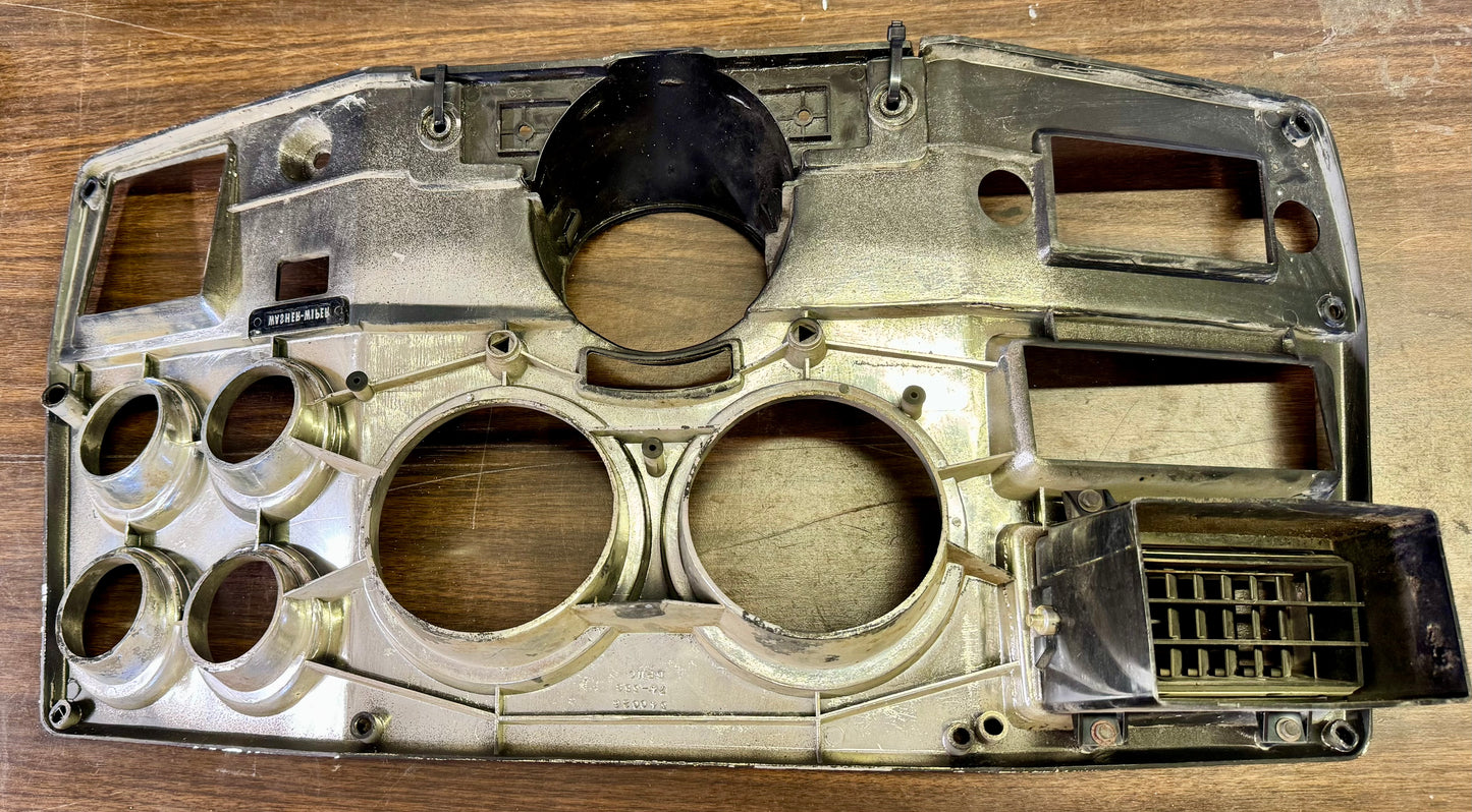 1973-1974 Woodgrain AC bezel