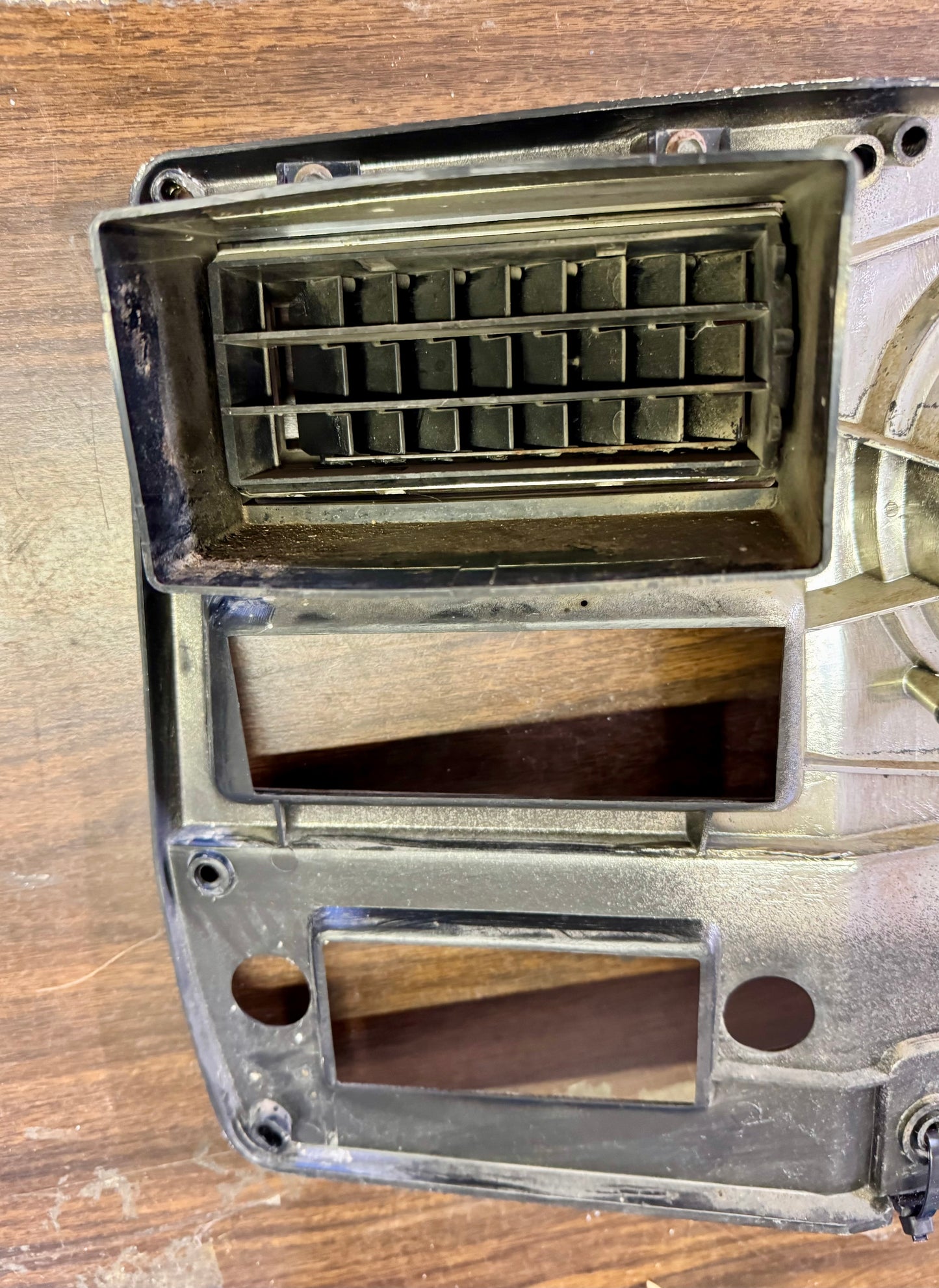 1973-1974 Woodgrain AC bezel