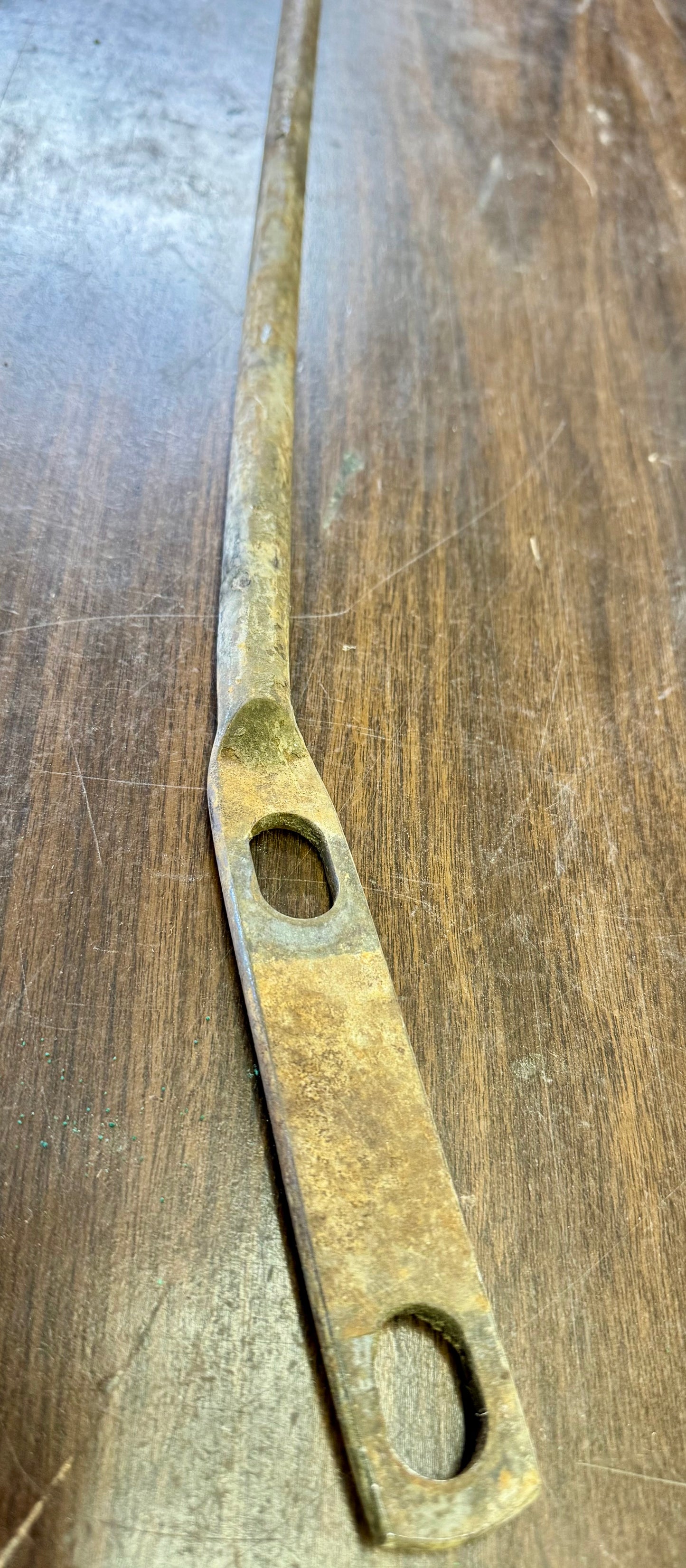 Transfer case support rod