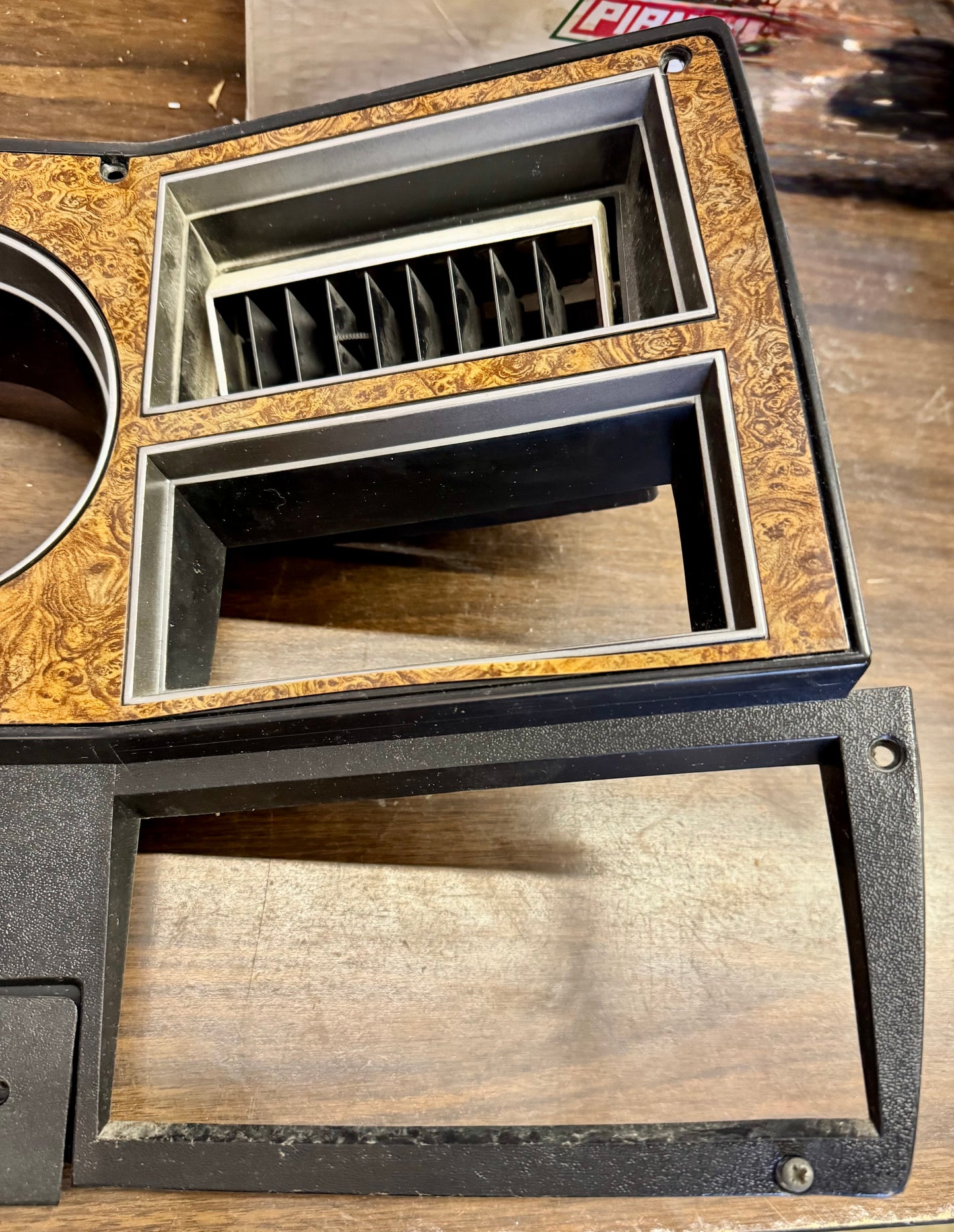 1989-1991 Woodgrain Instrument bezel