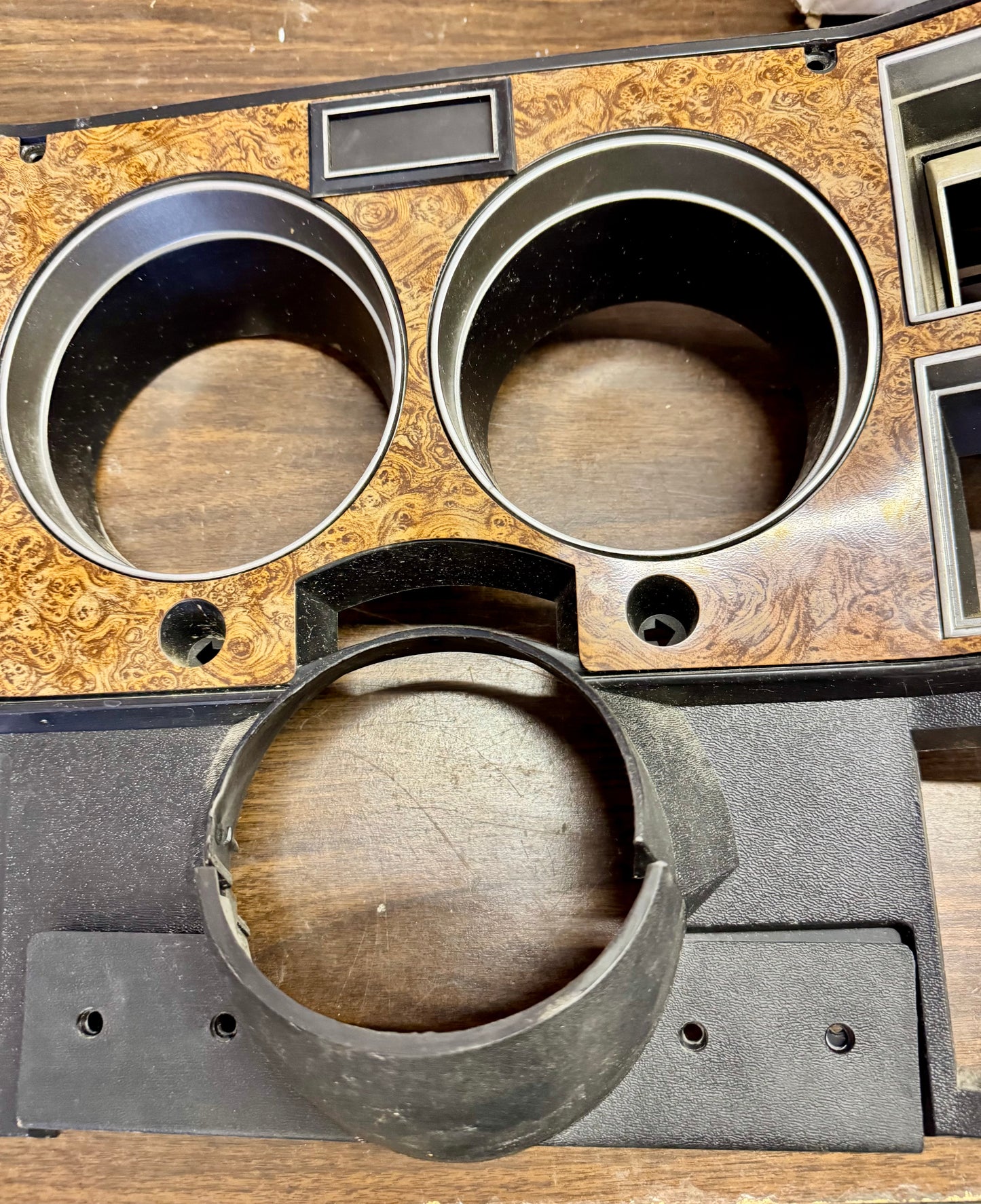 1989-1991 Woodgrain Instrument bezel