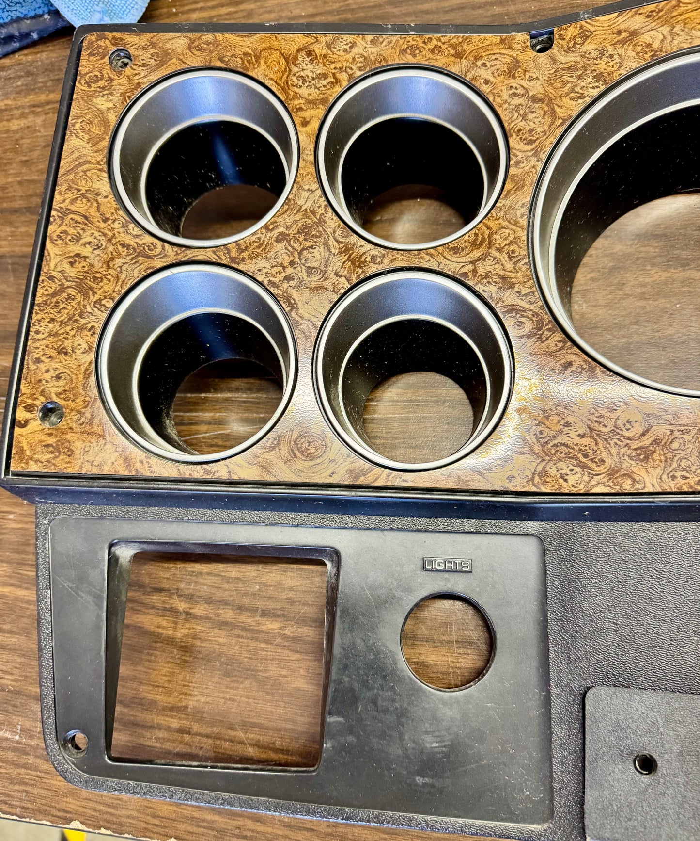 1989-1991 Woodgrain Instrument bezel