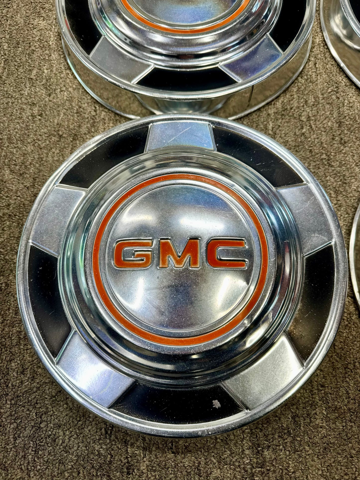 1976-1991 GMC 1/2 ton hubcaps