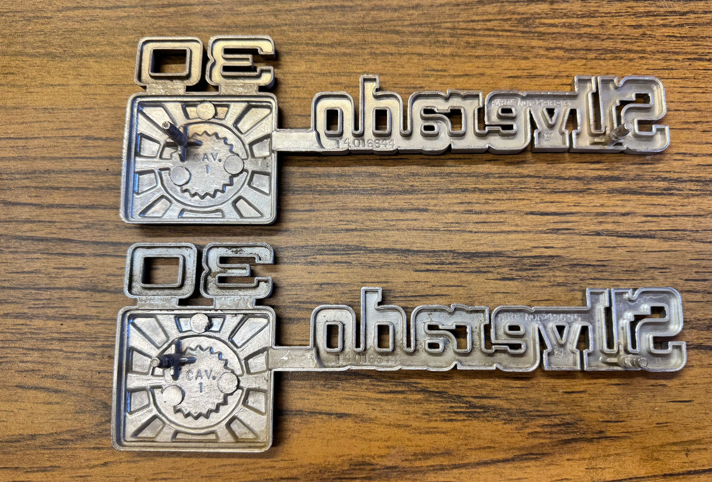 1975-80 Silverado/30 Fender Emblems
